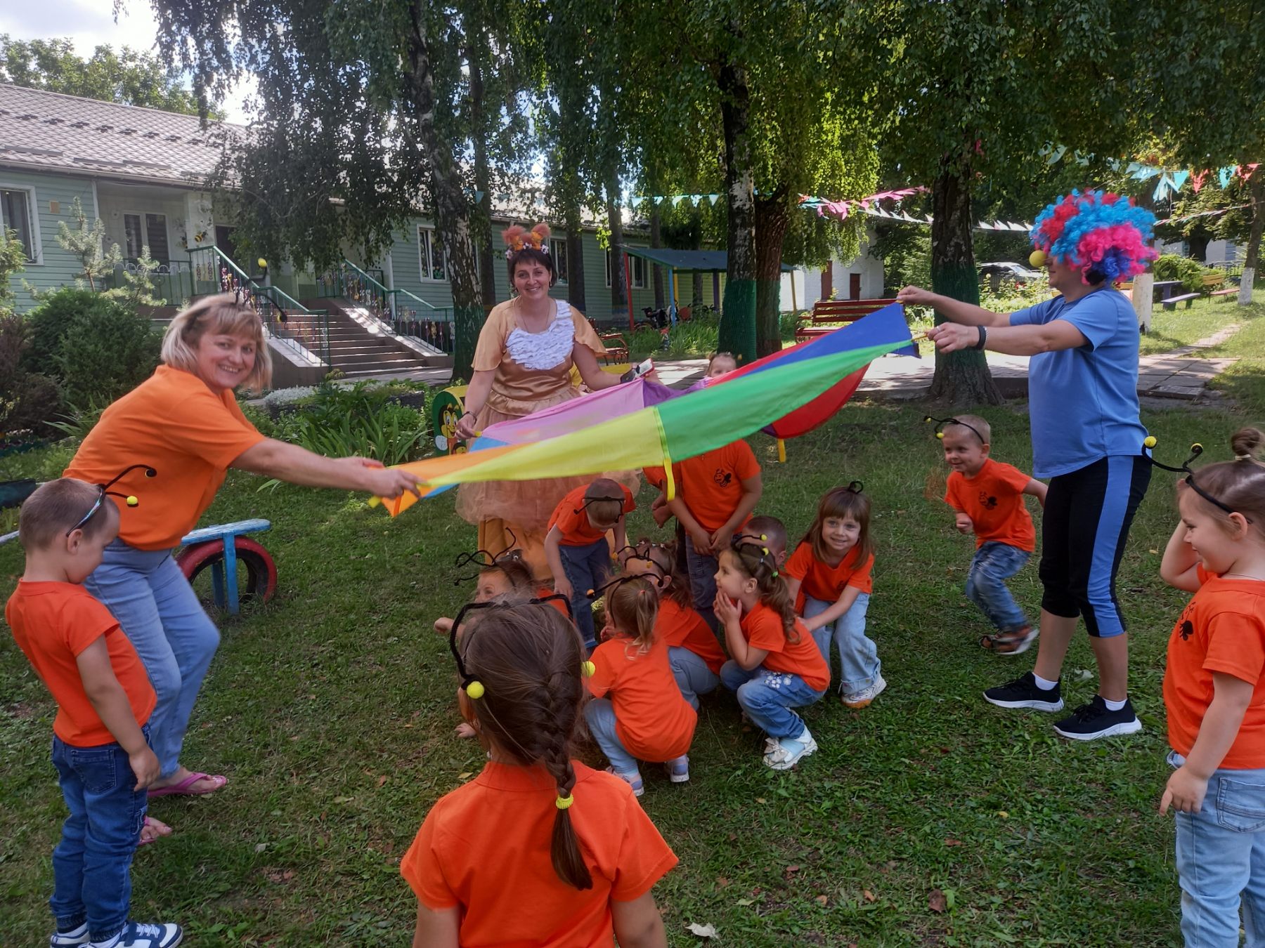 Фото без опису