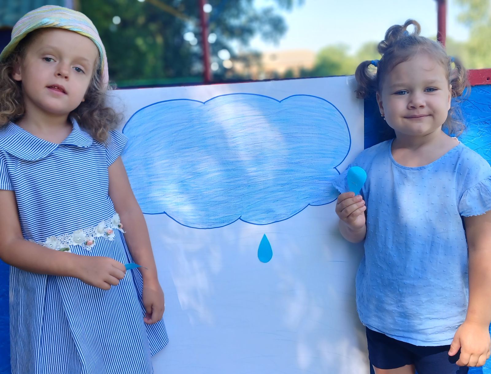 Фото без опису