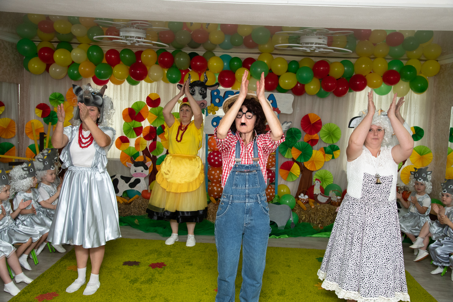 Фото без опису