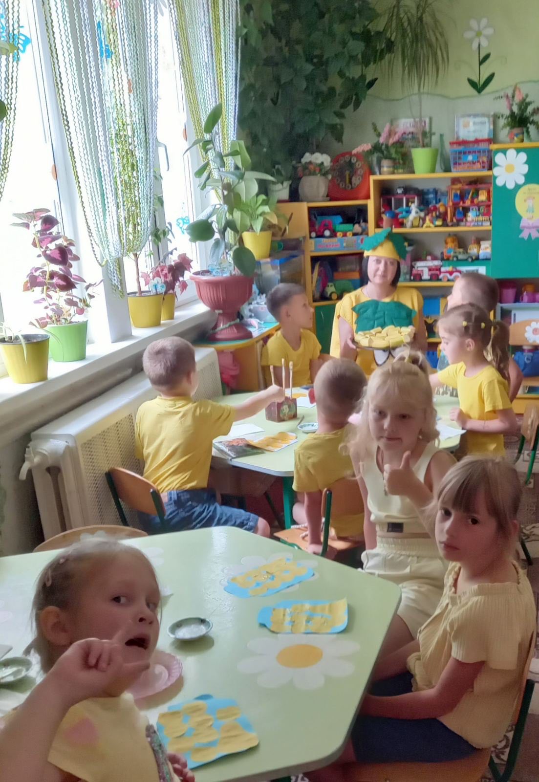 Фото без опису