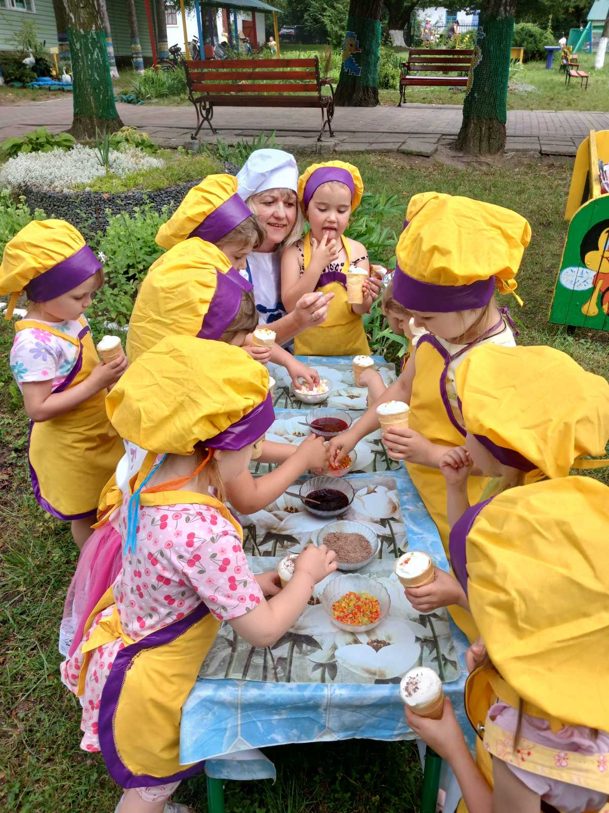 Фото без опису