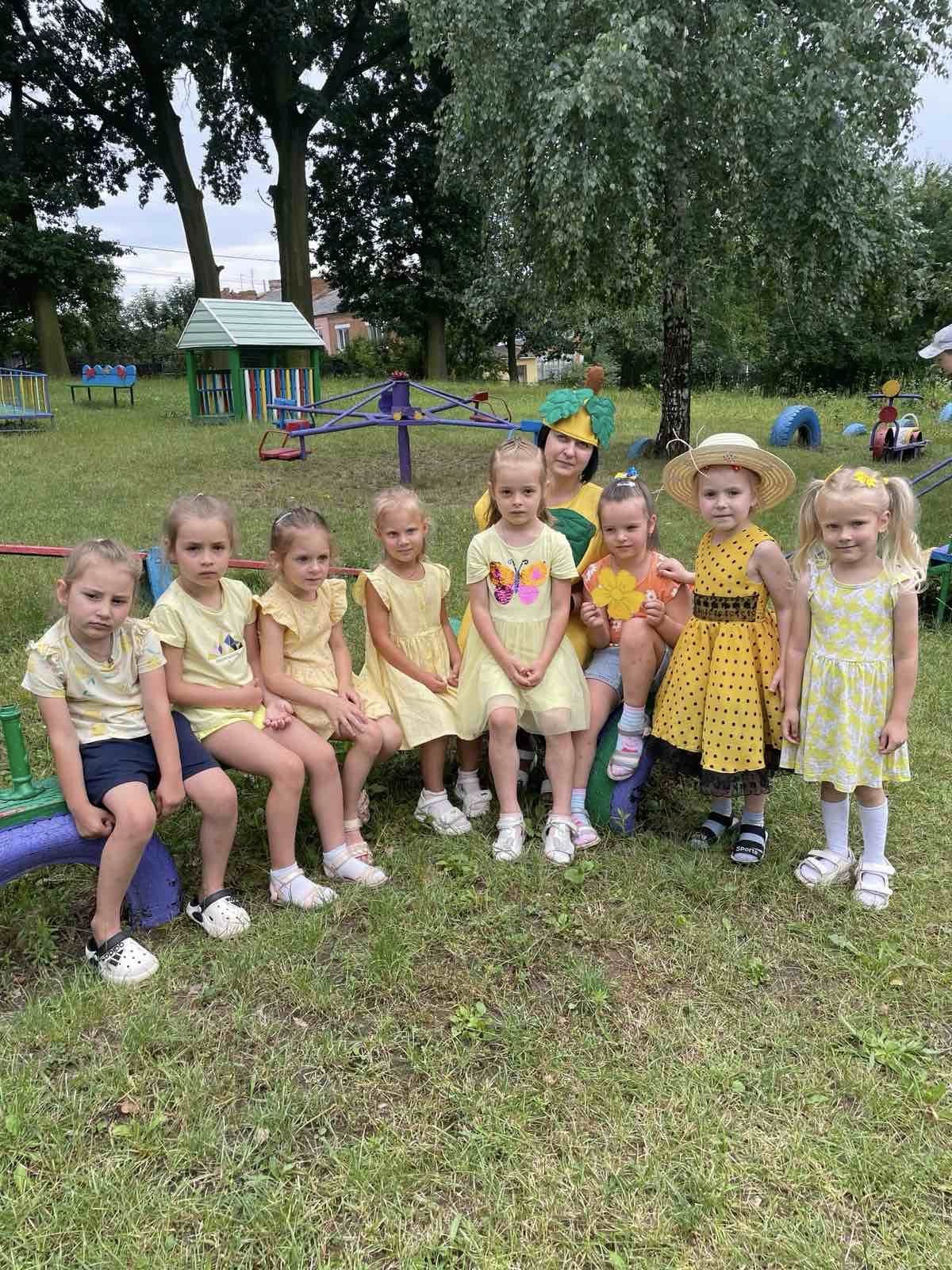 Фото без опису