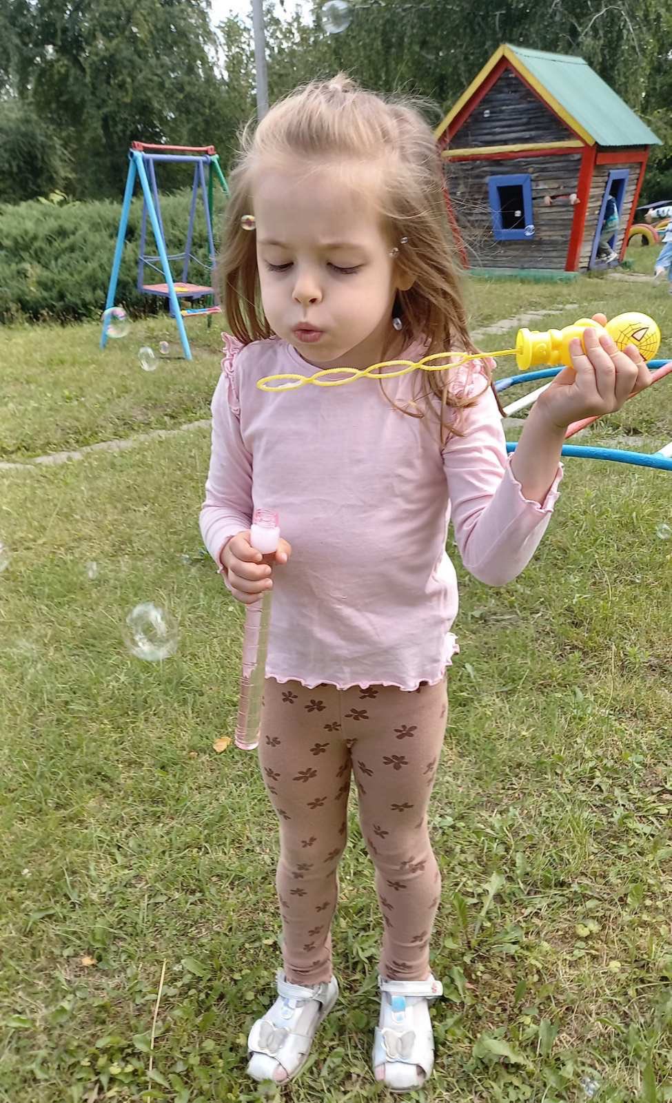 Фото без опису