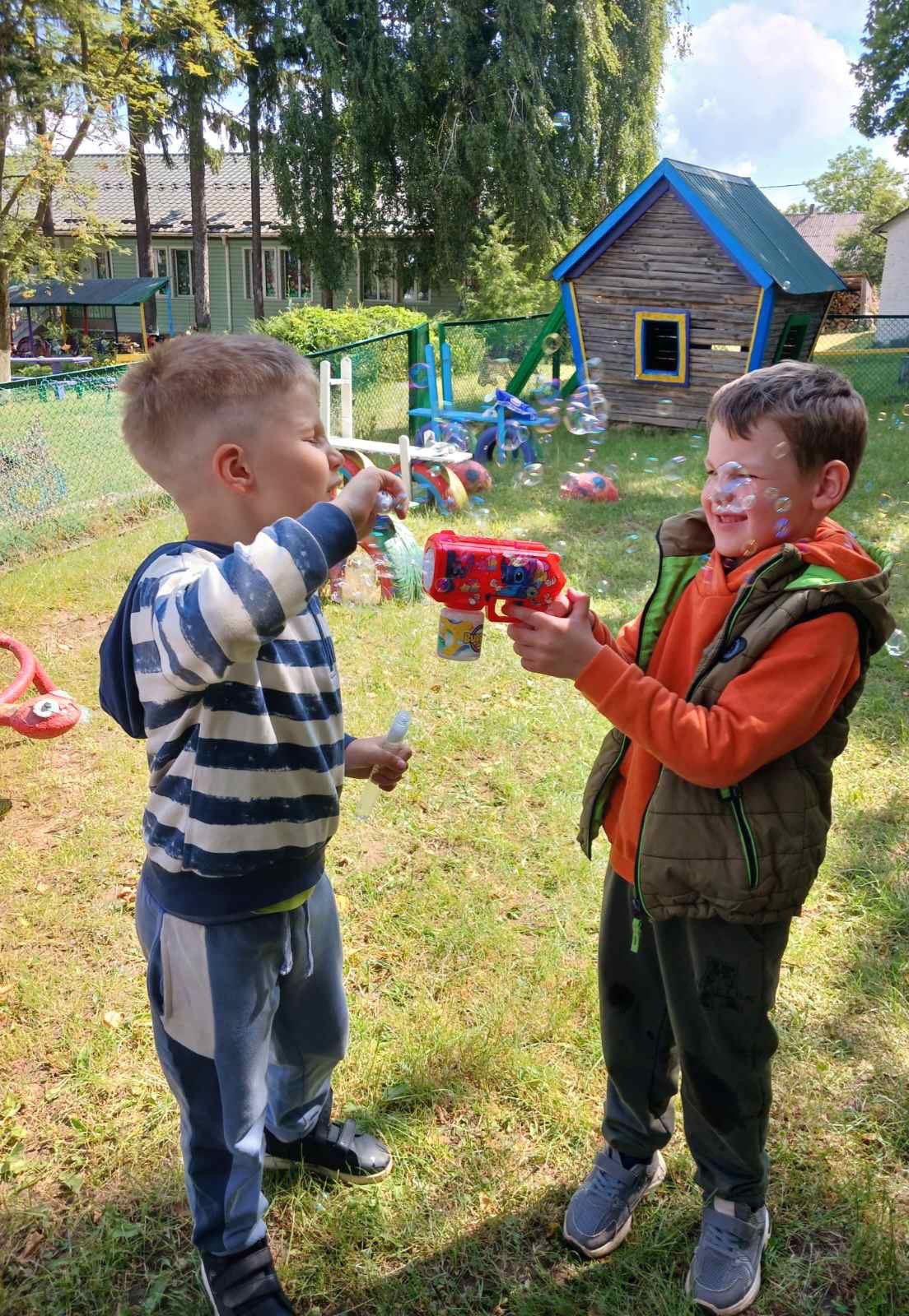 Фото без опису