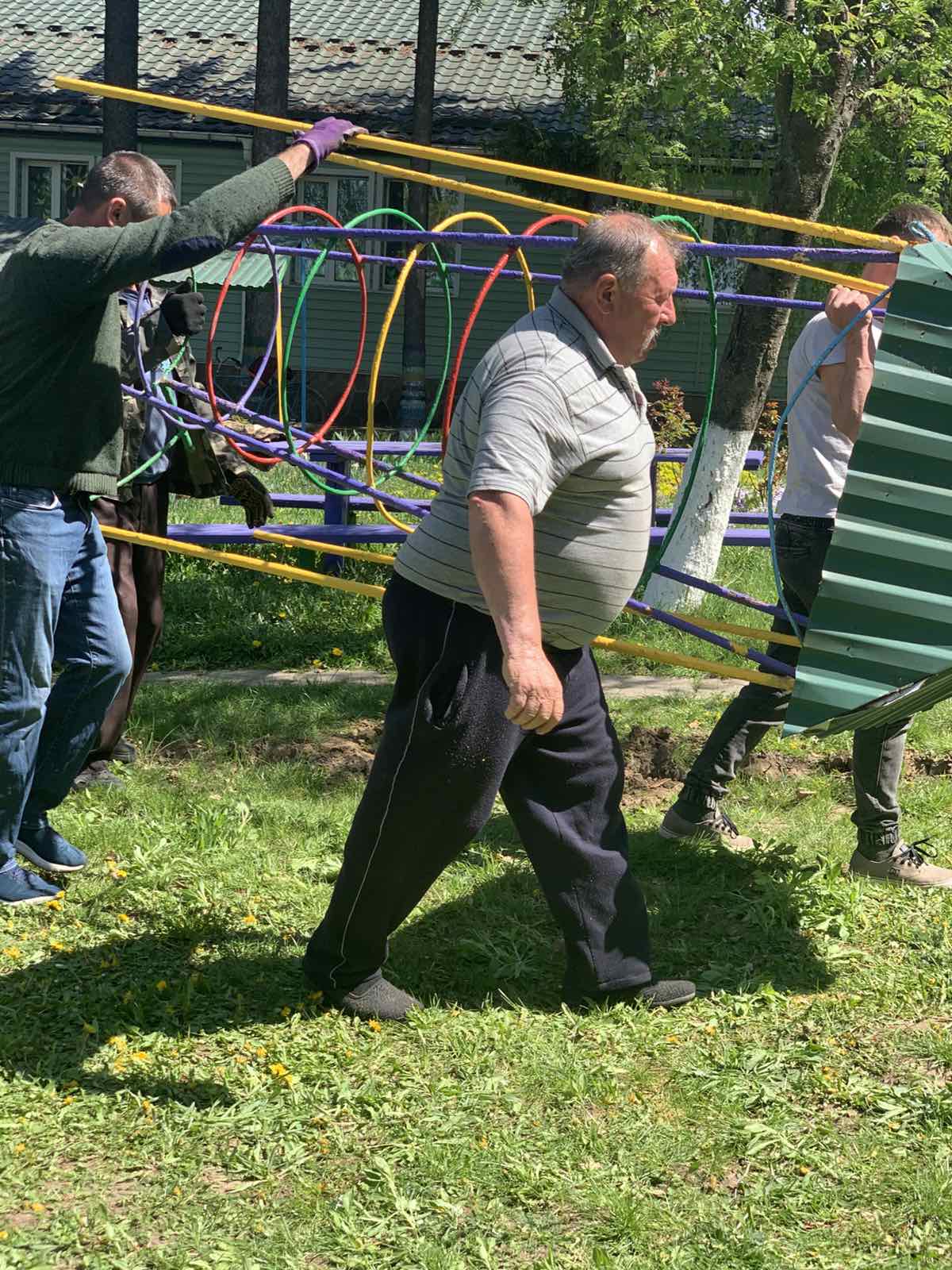 Фото без опису