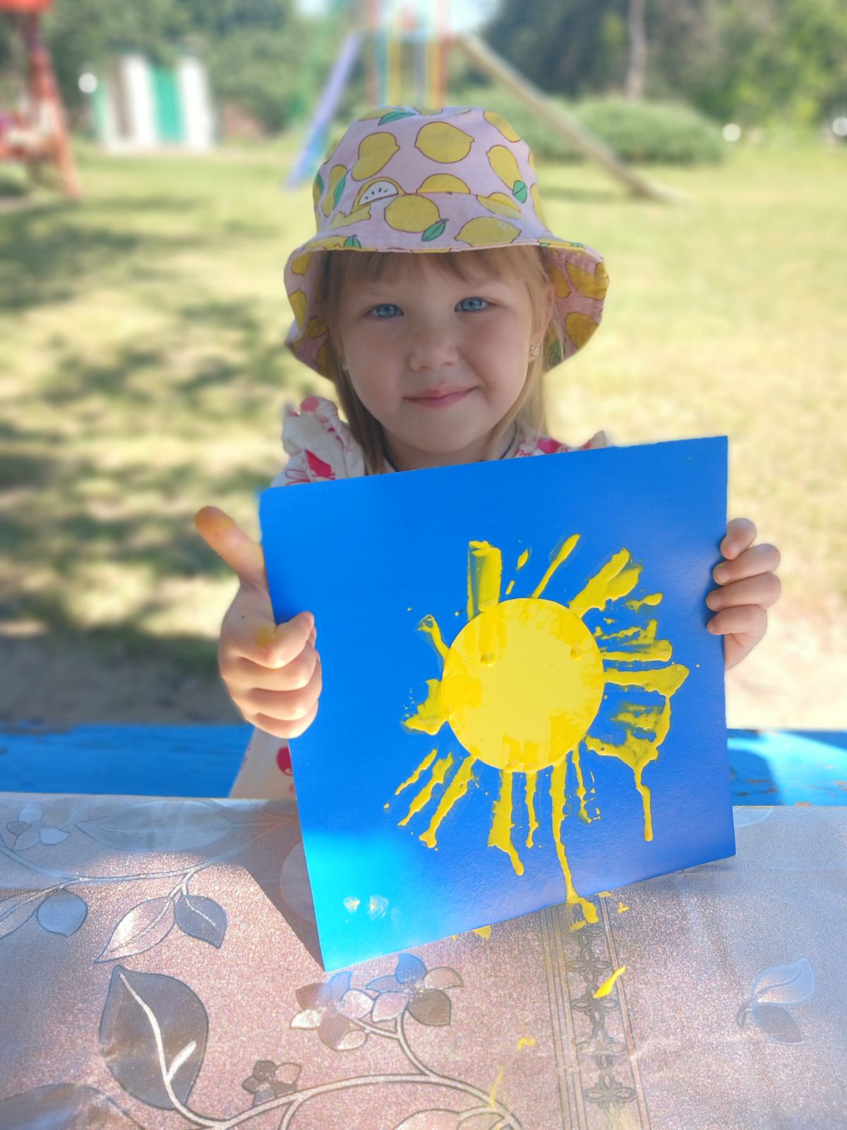 Фото без опису