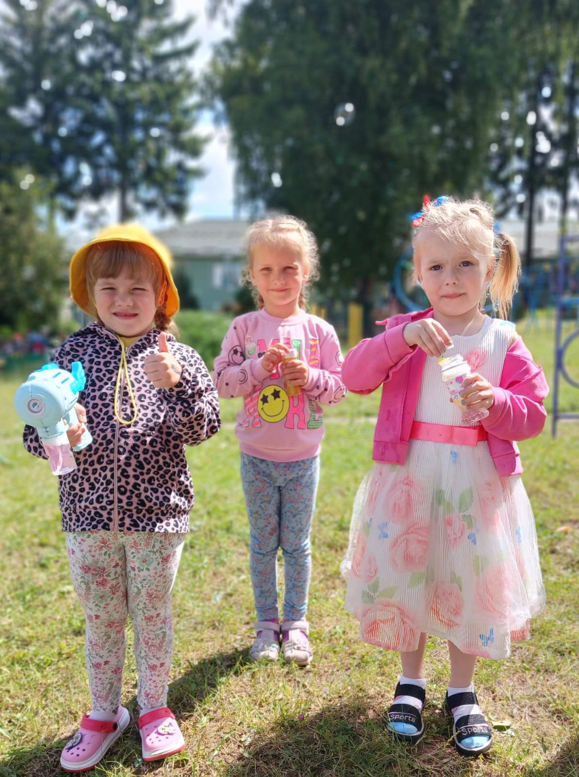 Фото без опису