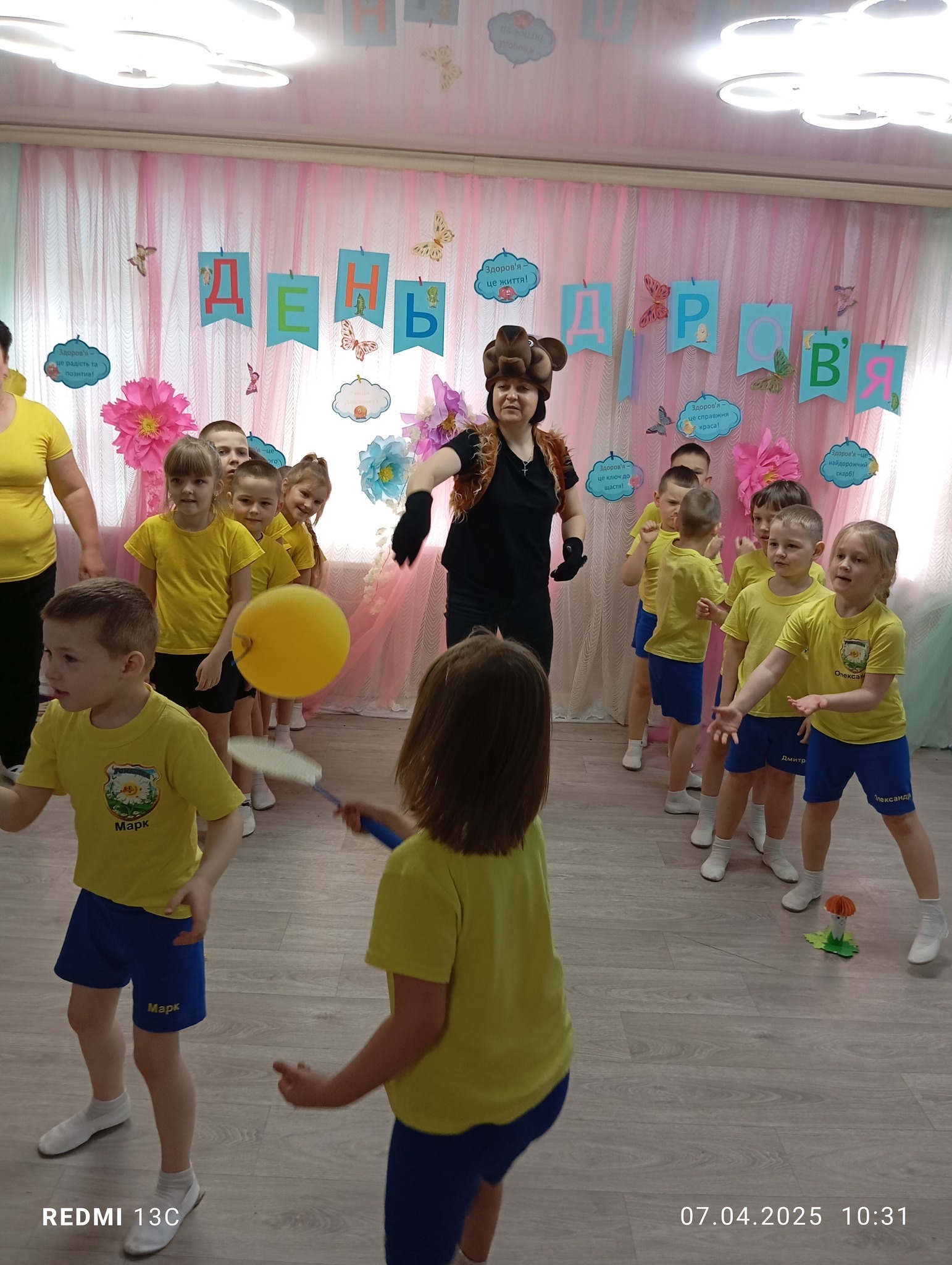 Фото без опису