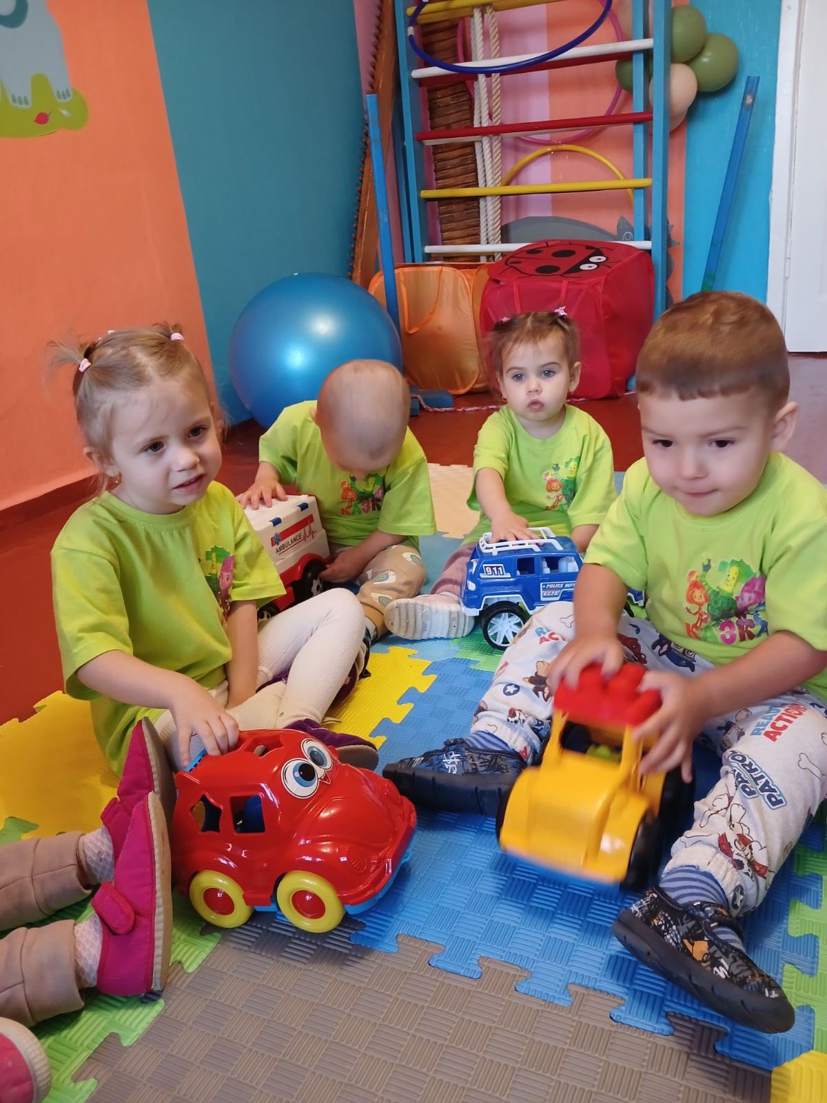 Фото без опису