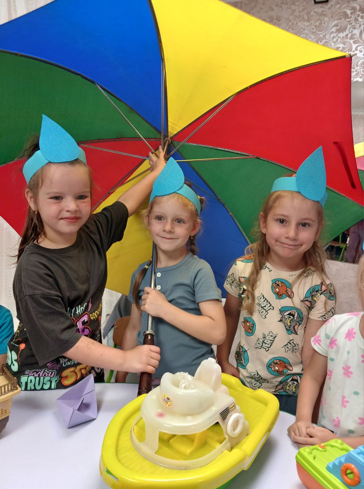 Фото без опису