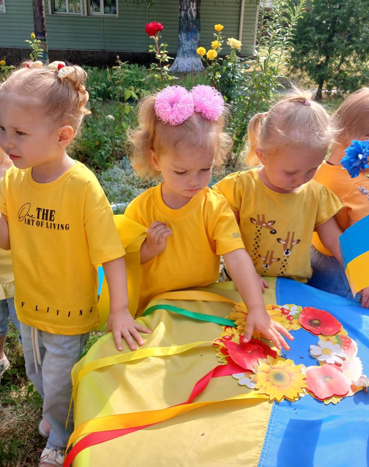 Фото без опису