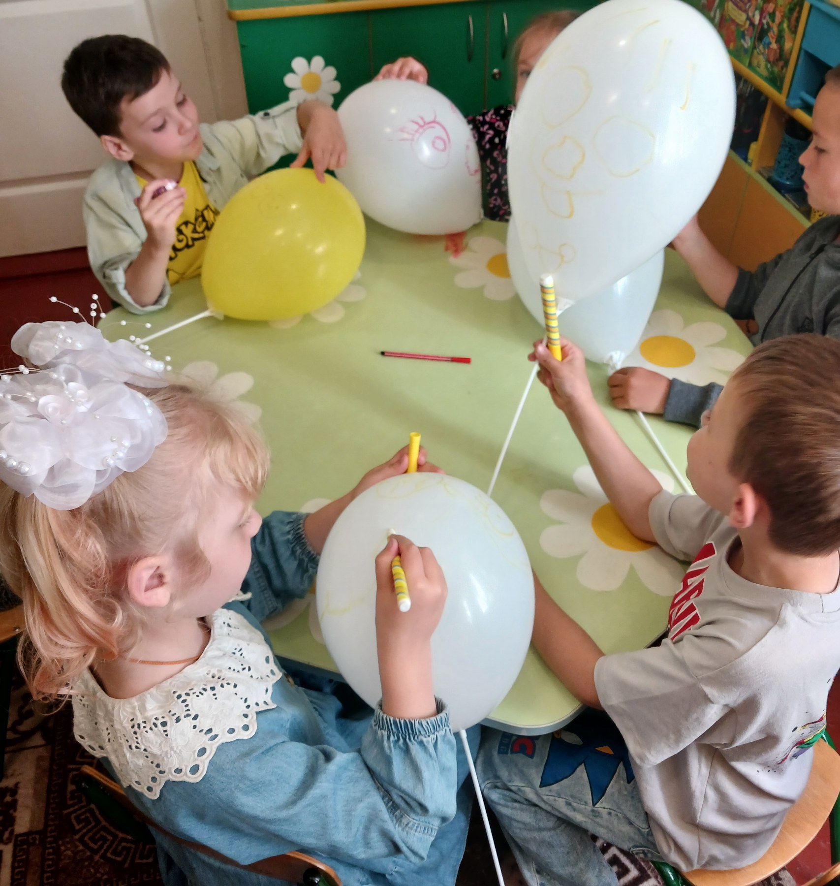 Фото без опису