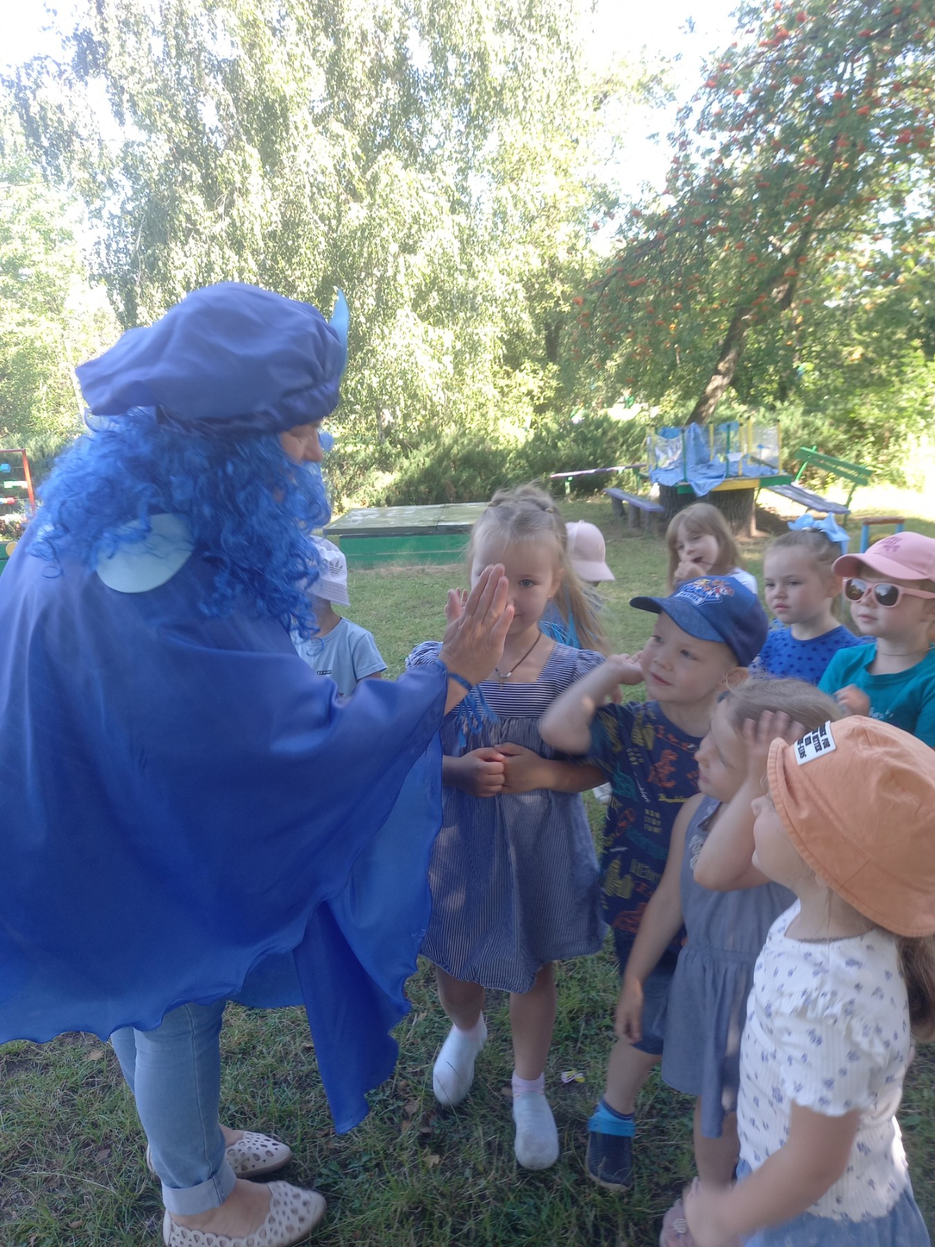 Фото без опису