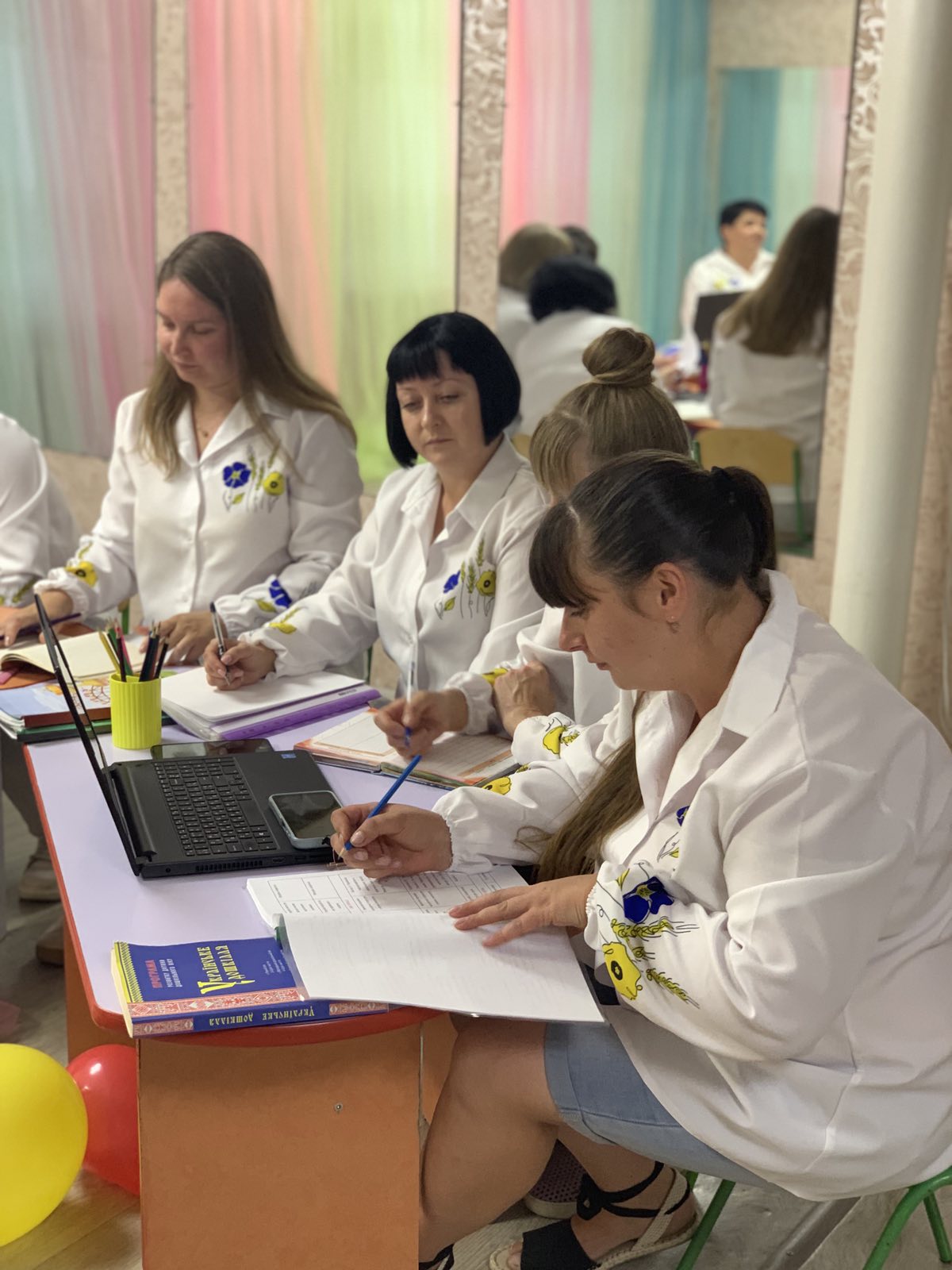 Фото без опису