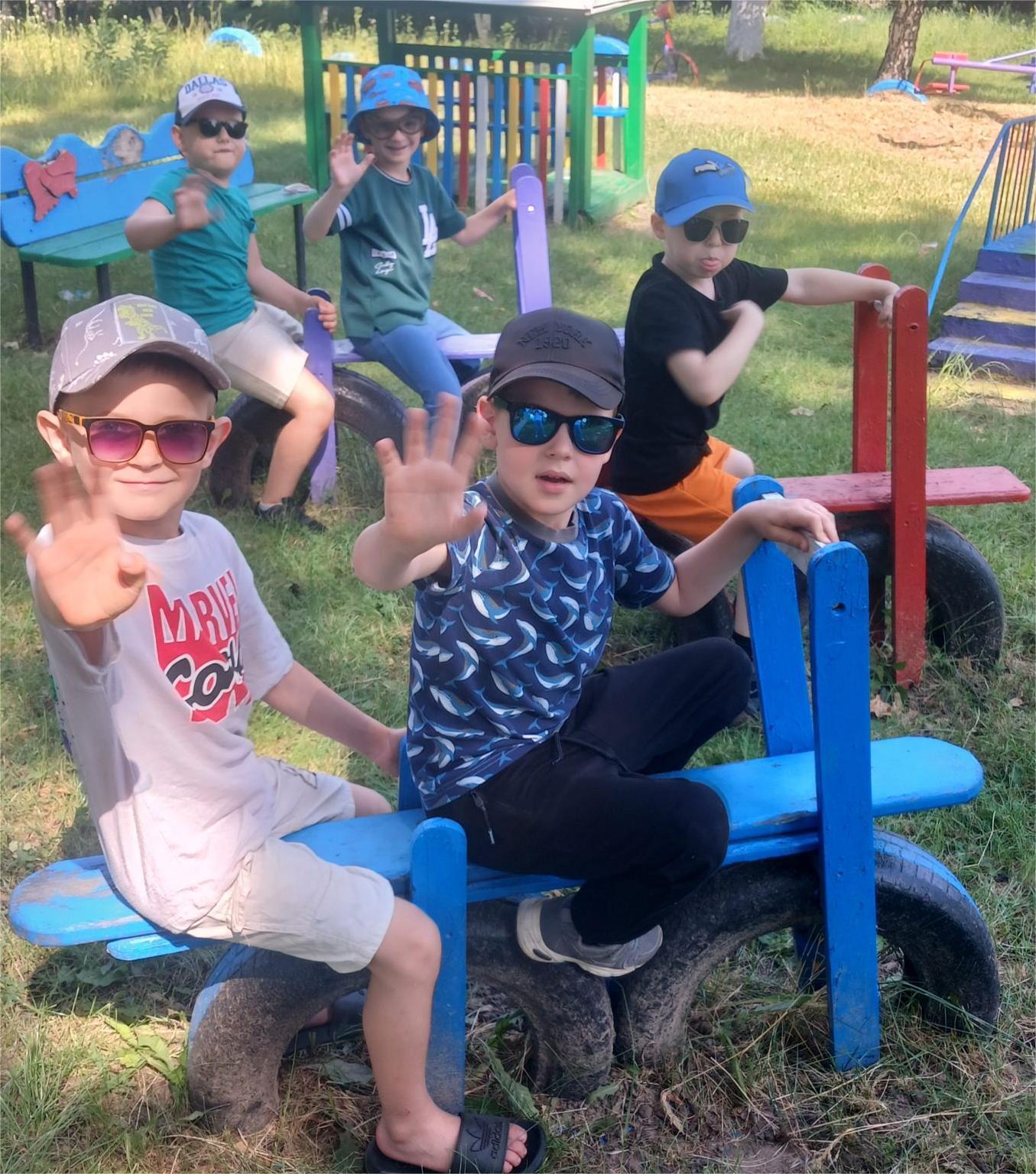 Фото без опису