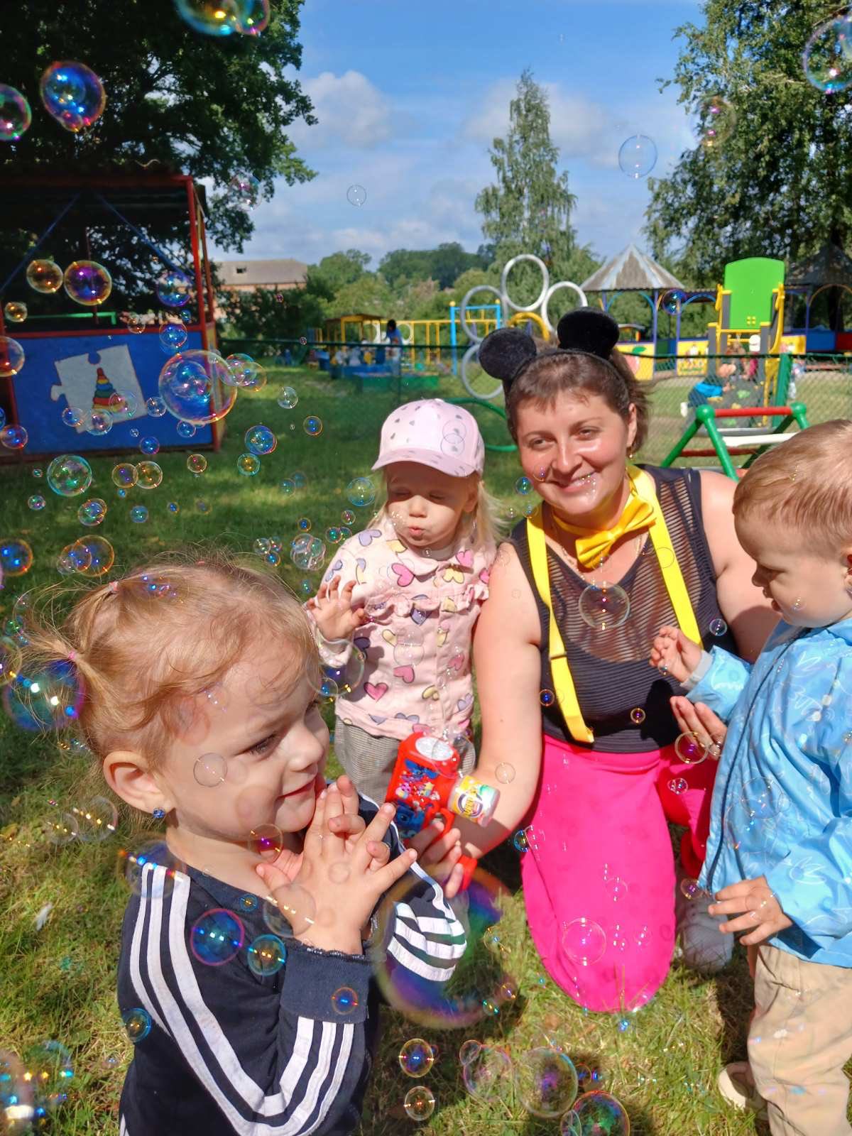 Фото без опису