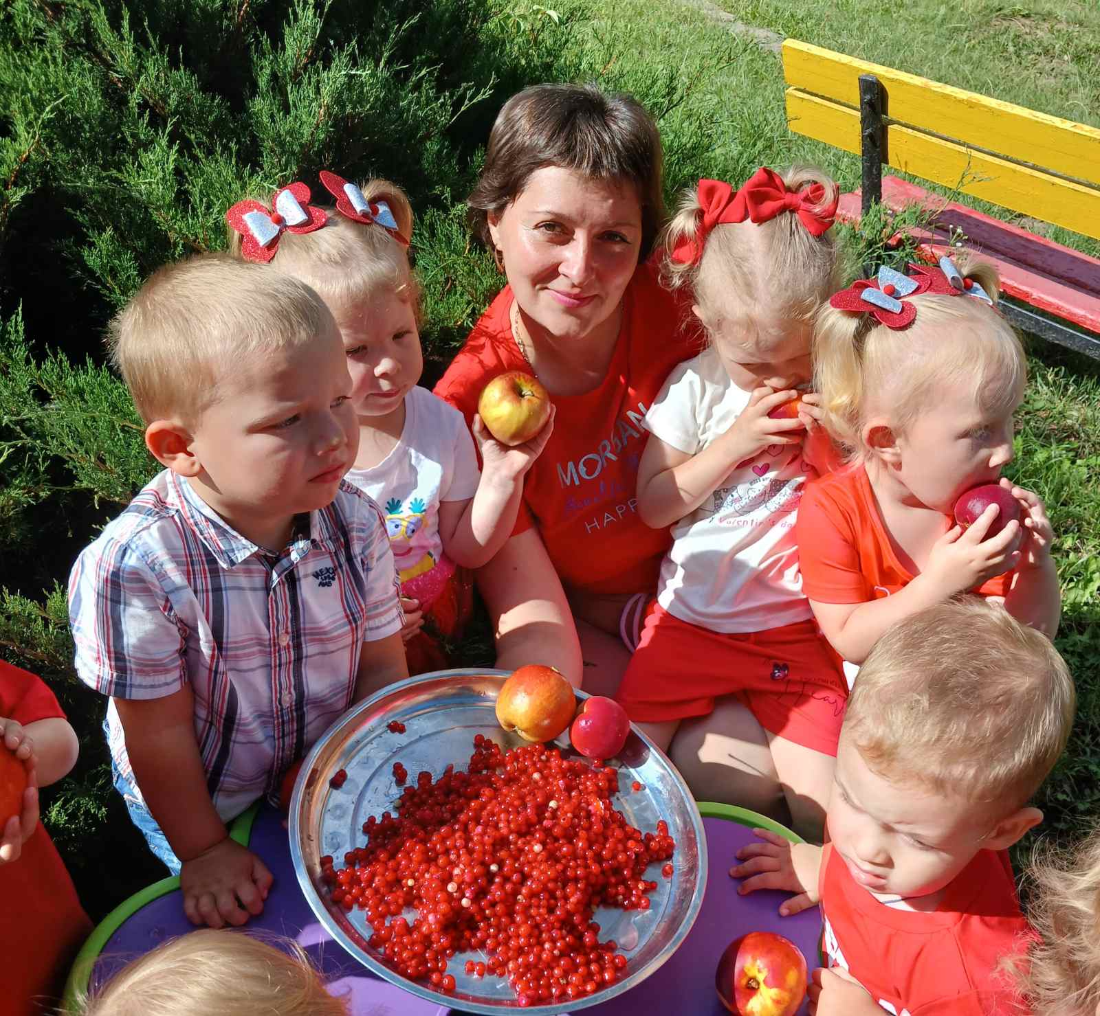 Фото без опису