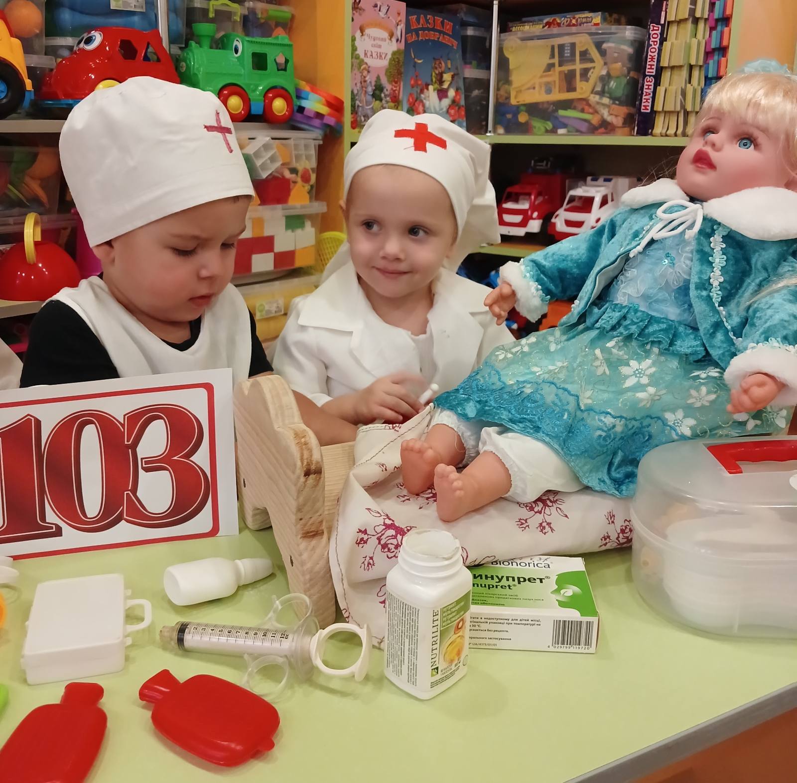 Фото без опису