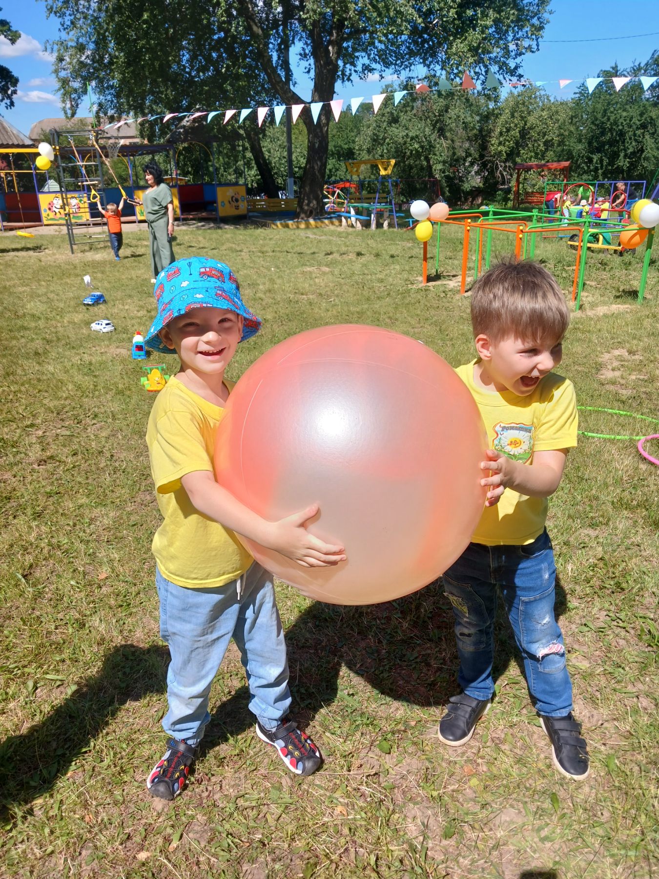 Фото без опису