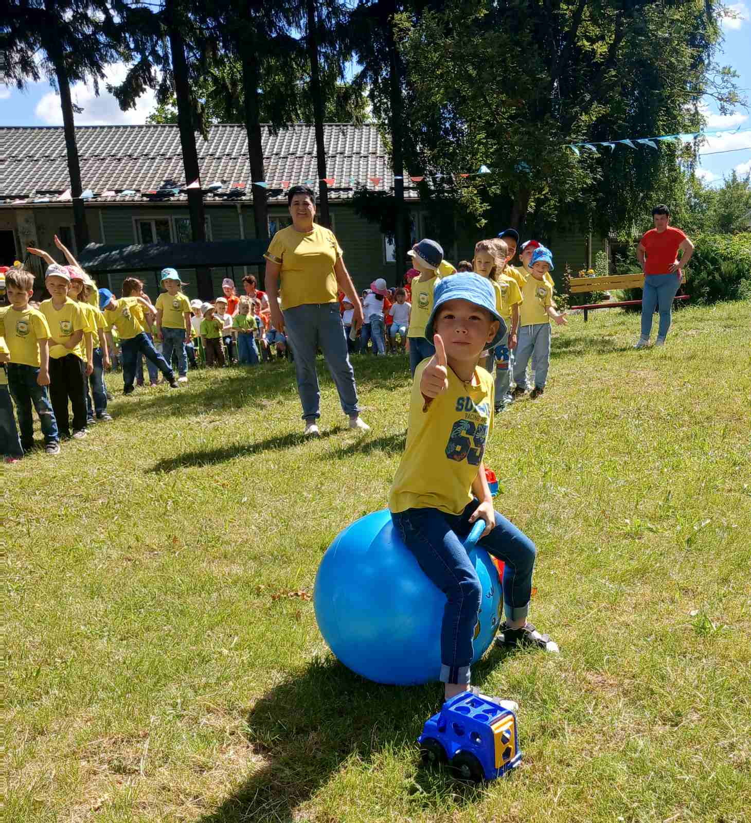 Фото без опису