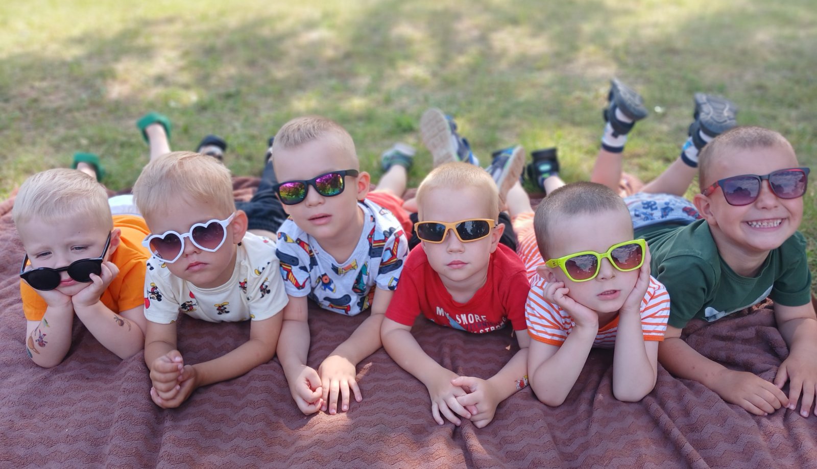 Фото без опису