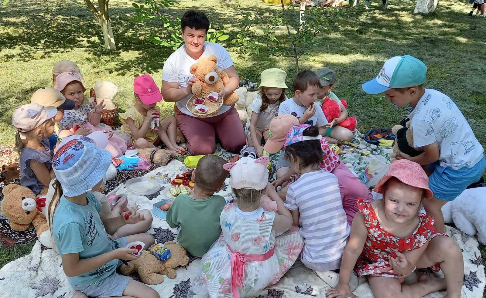 Фото без опису