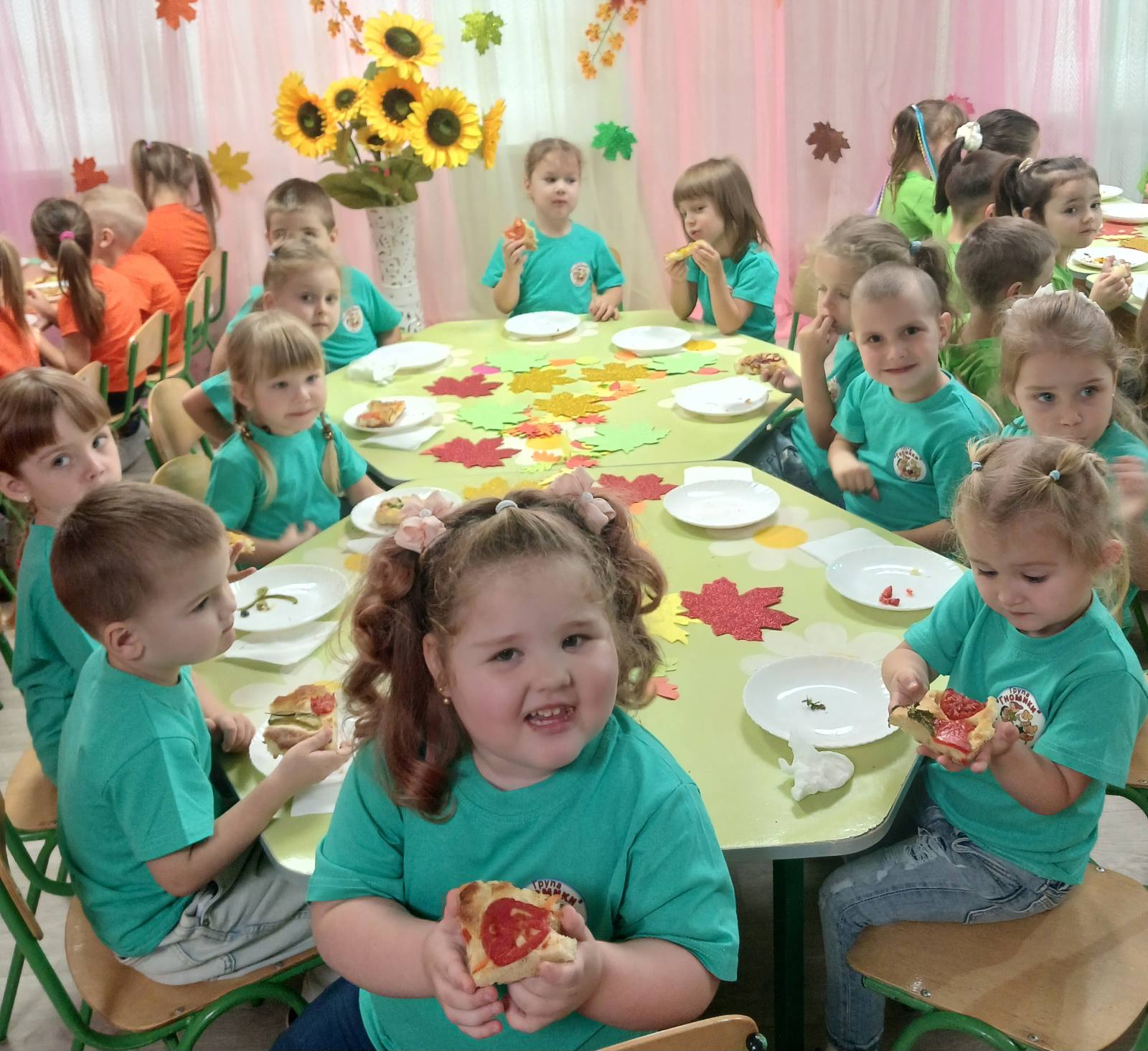 Фото без опису