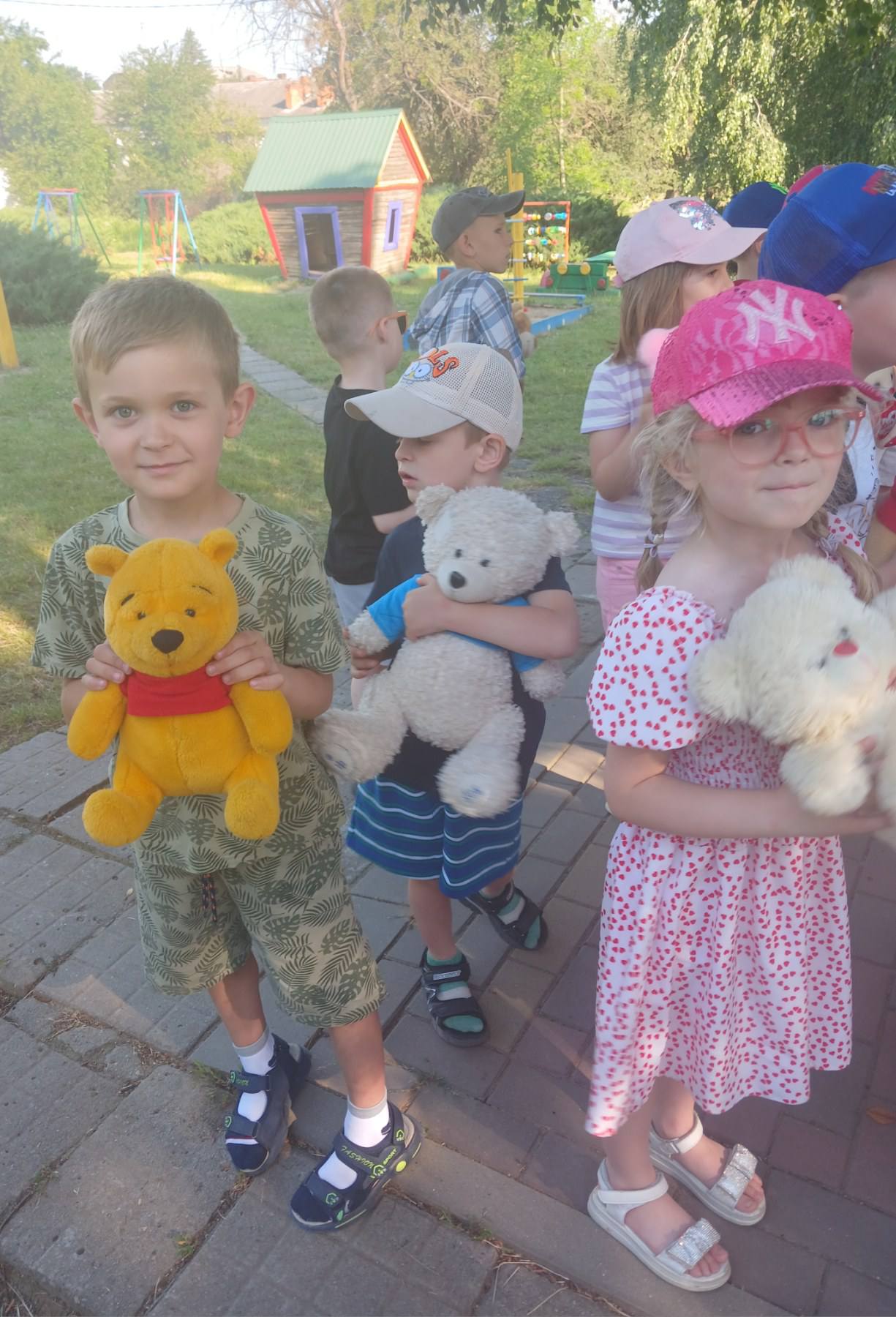 Фото без опису