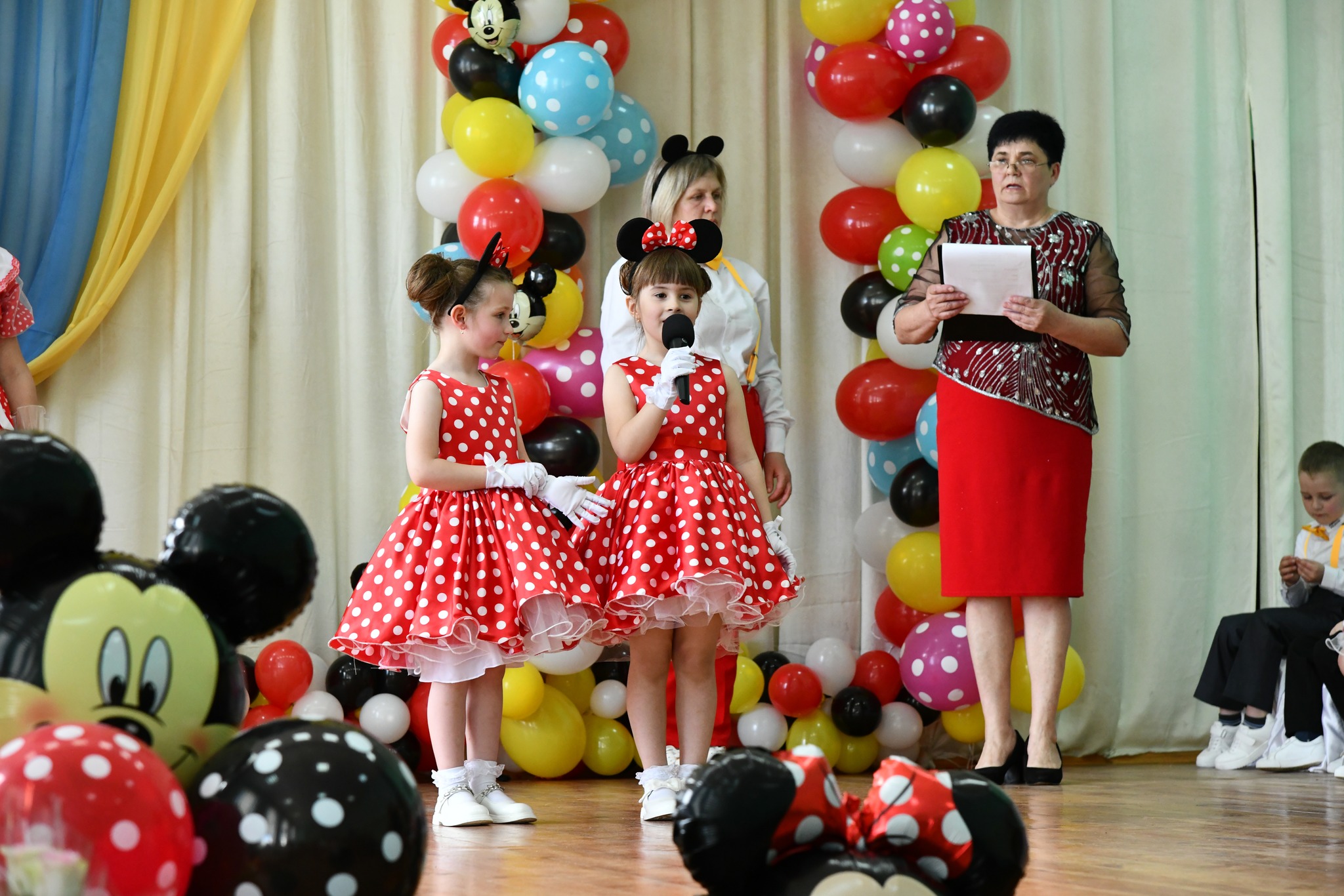 Фото без опису