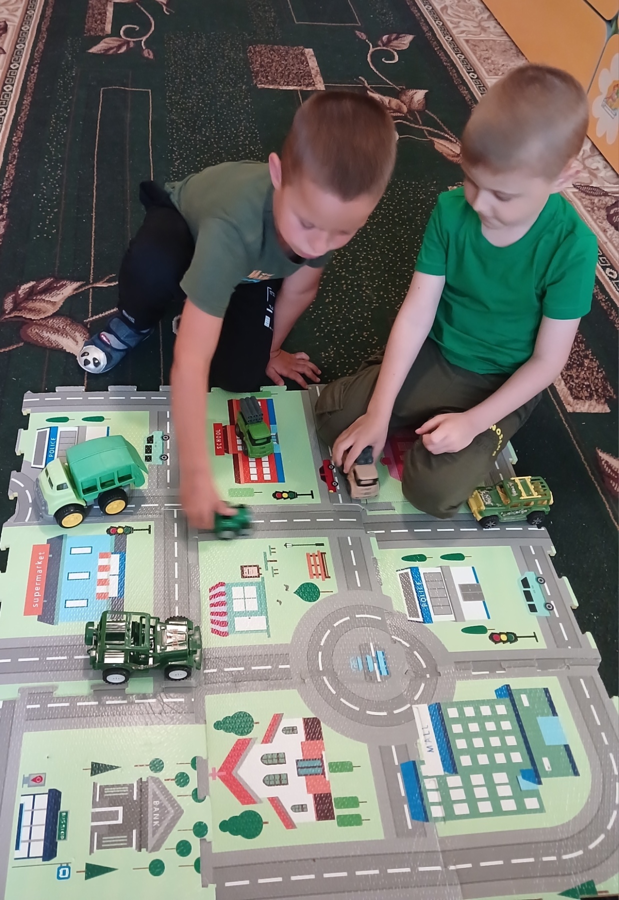 Фото без опису