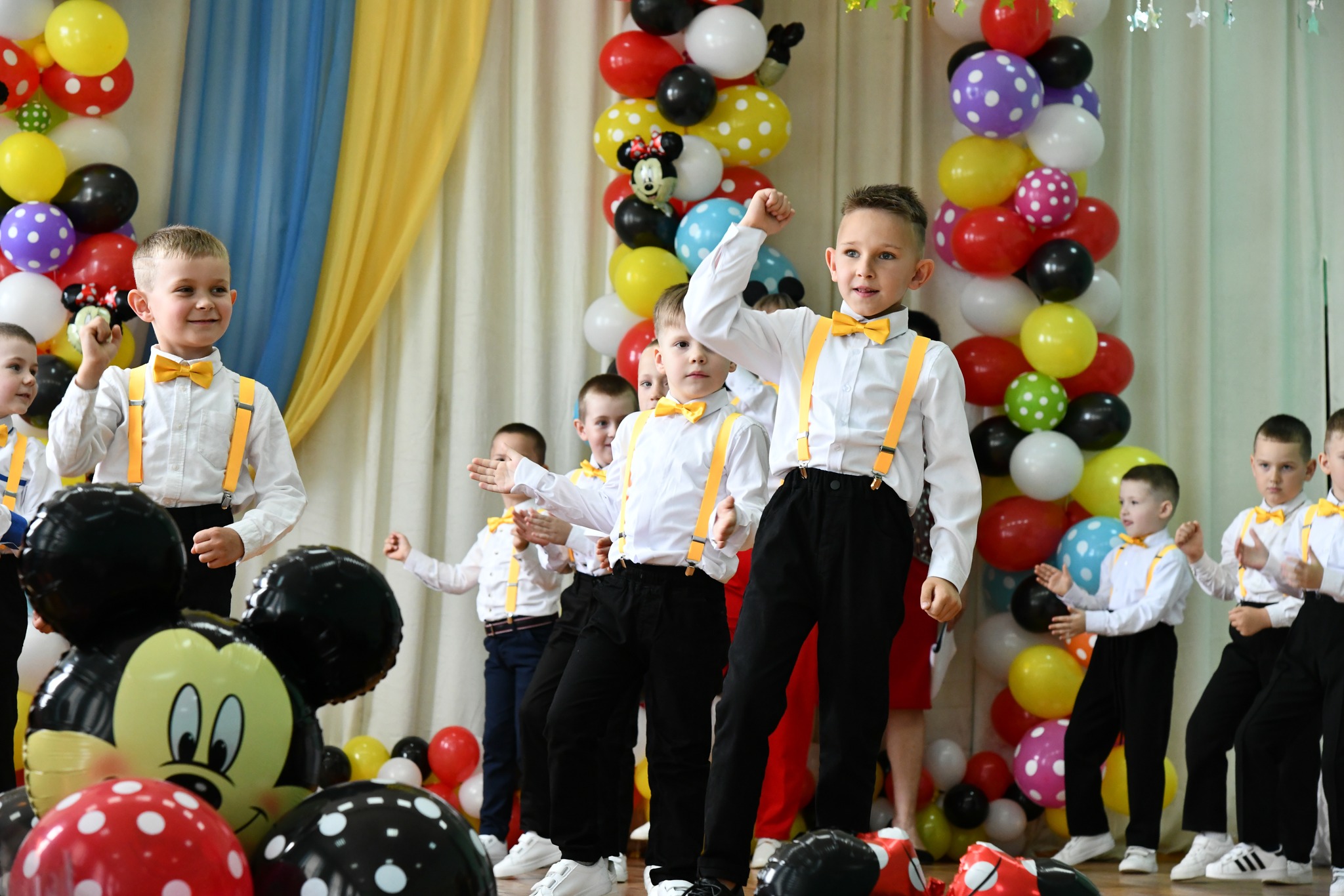 Фото без опису