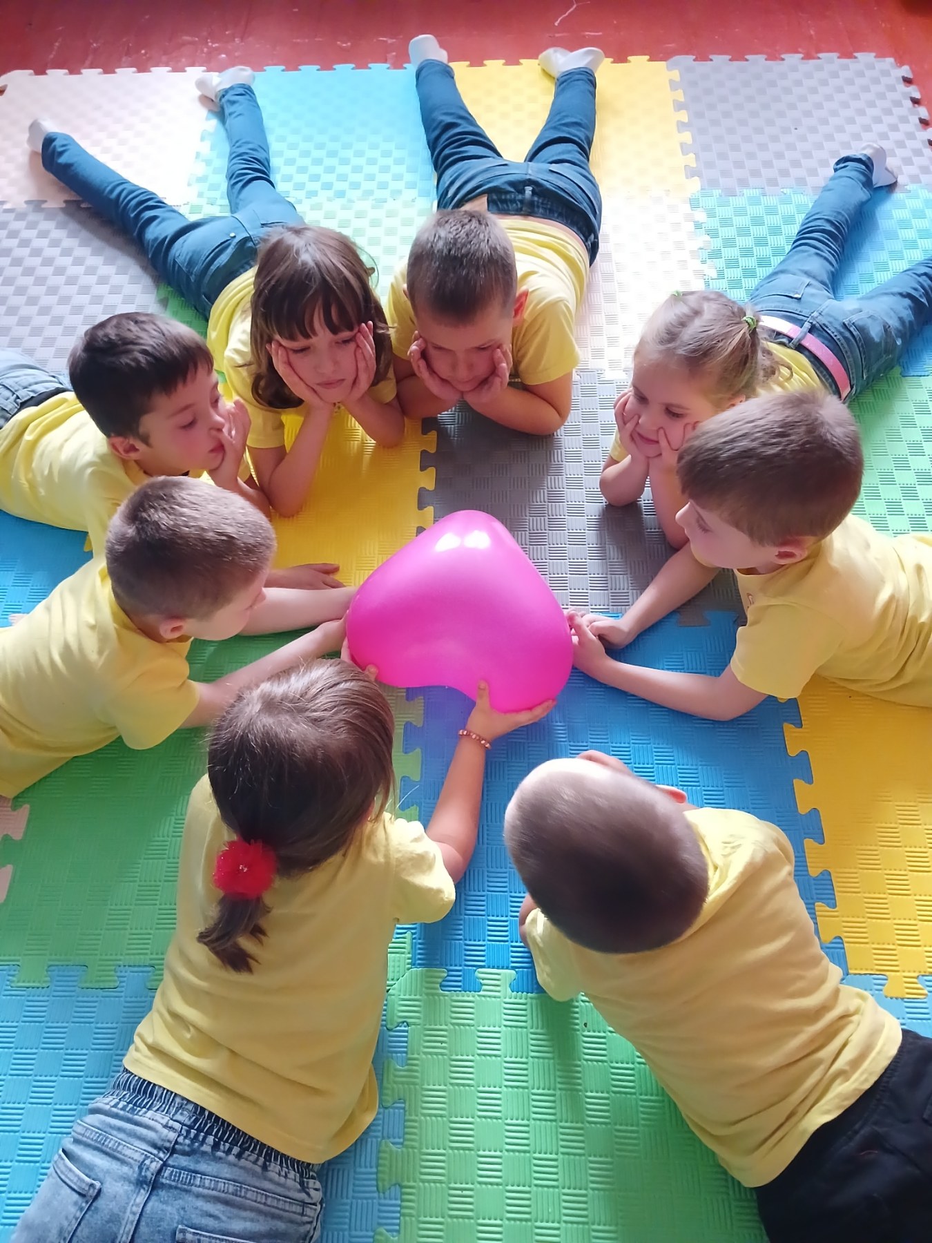 Фото без опису