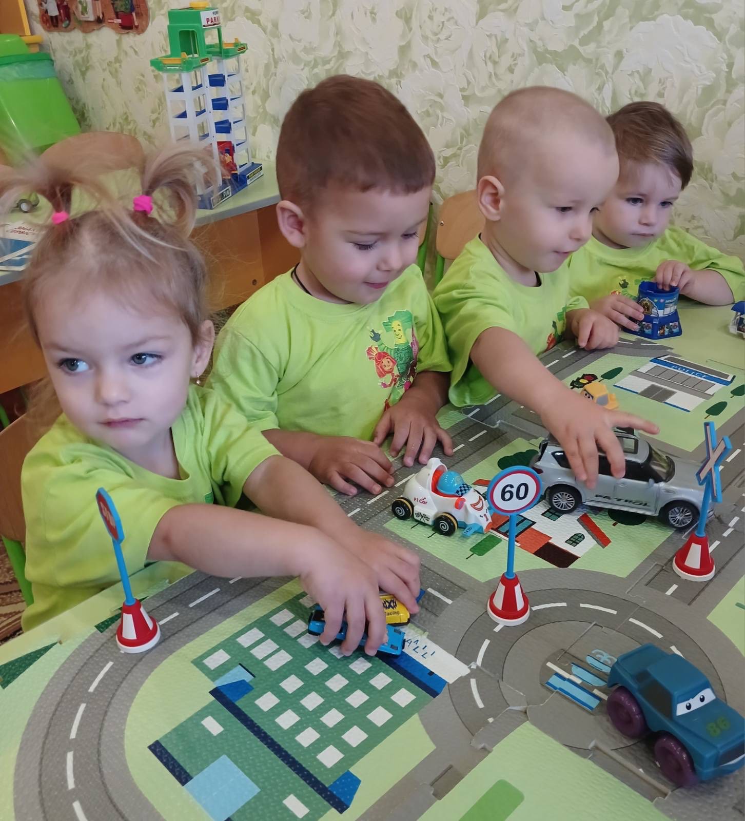 Фото без опису