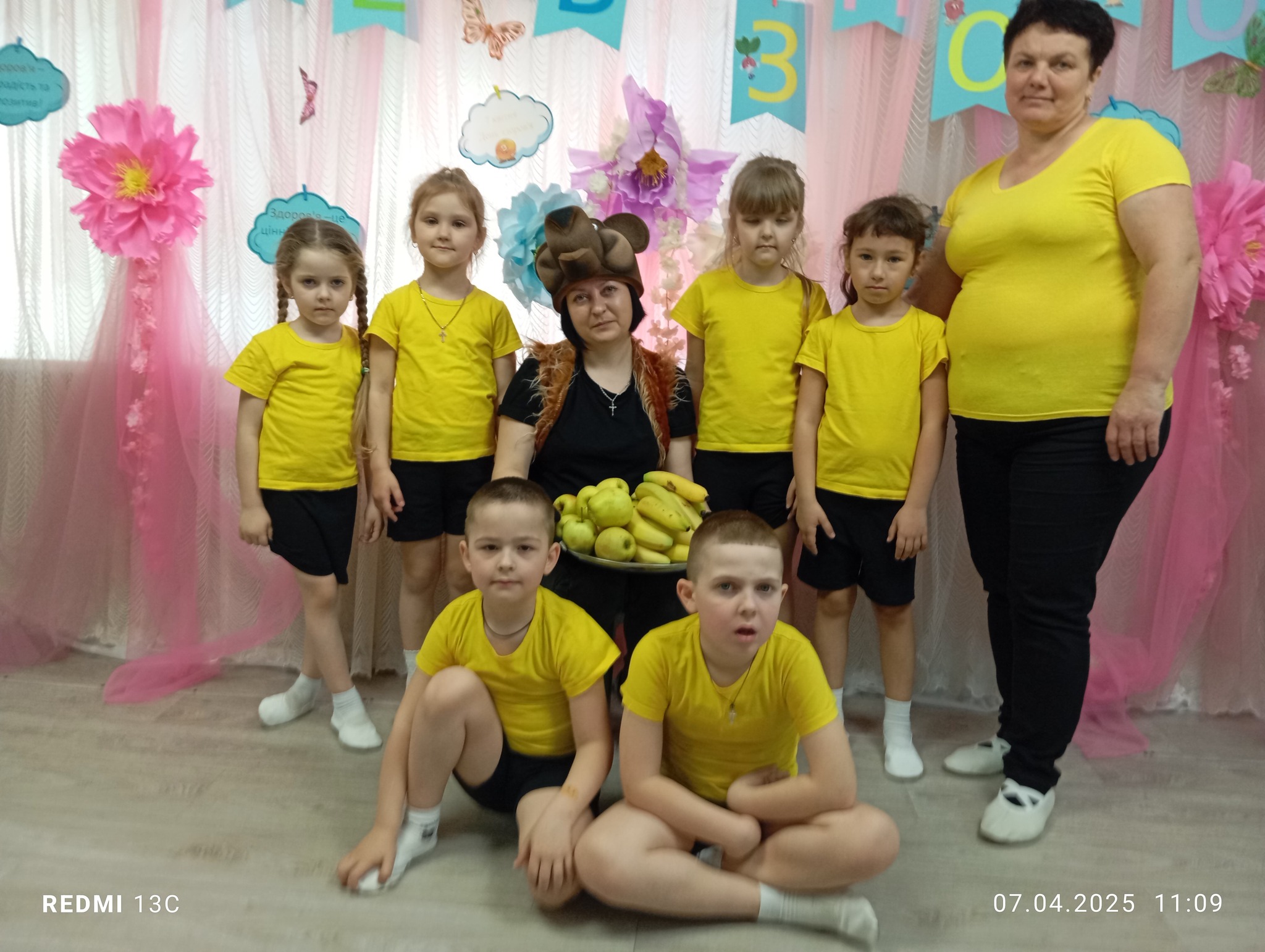 Фото без опису