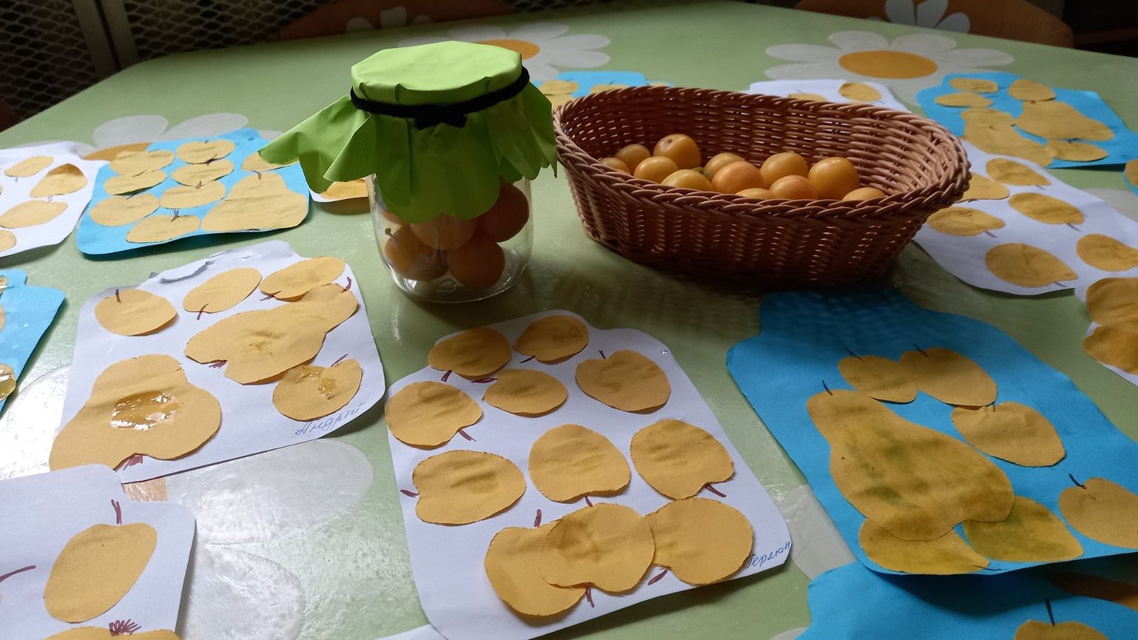 Фото без опису