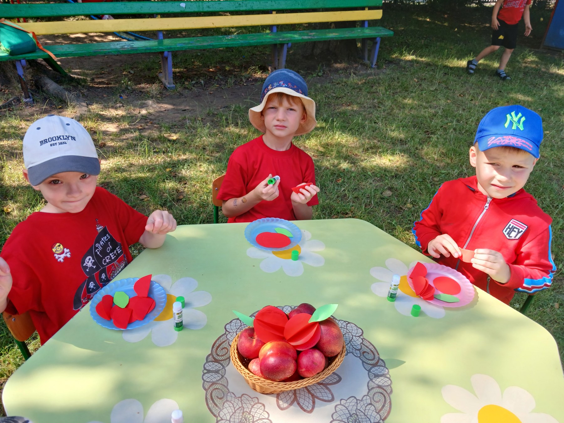 Фото без опису