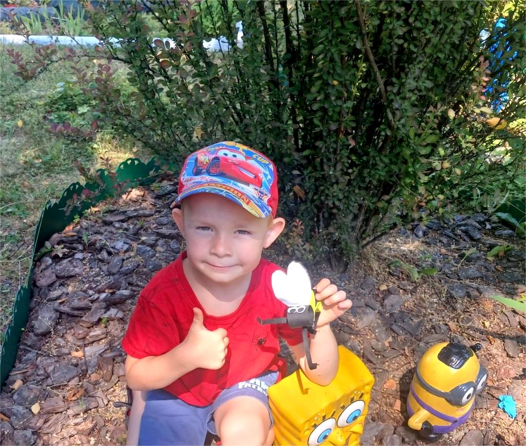 Фото без опису