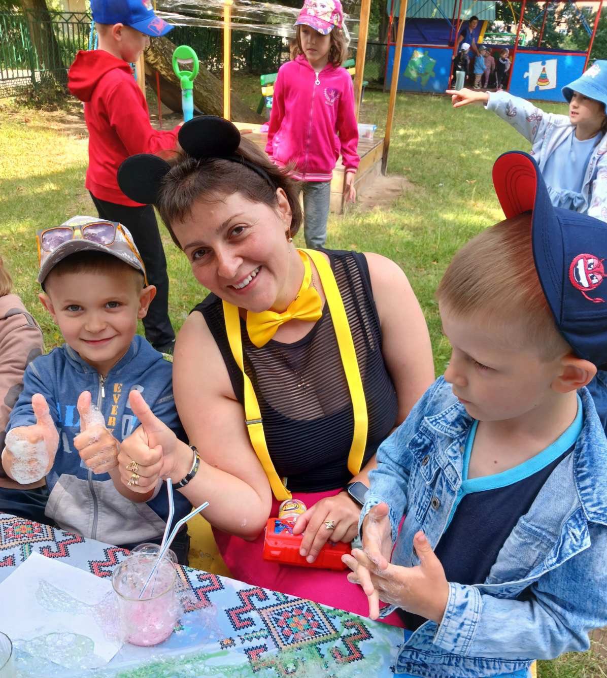 Фото без опису