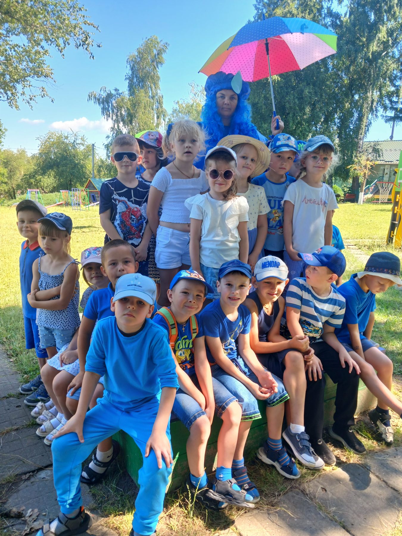 Фото без опису