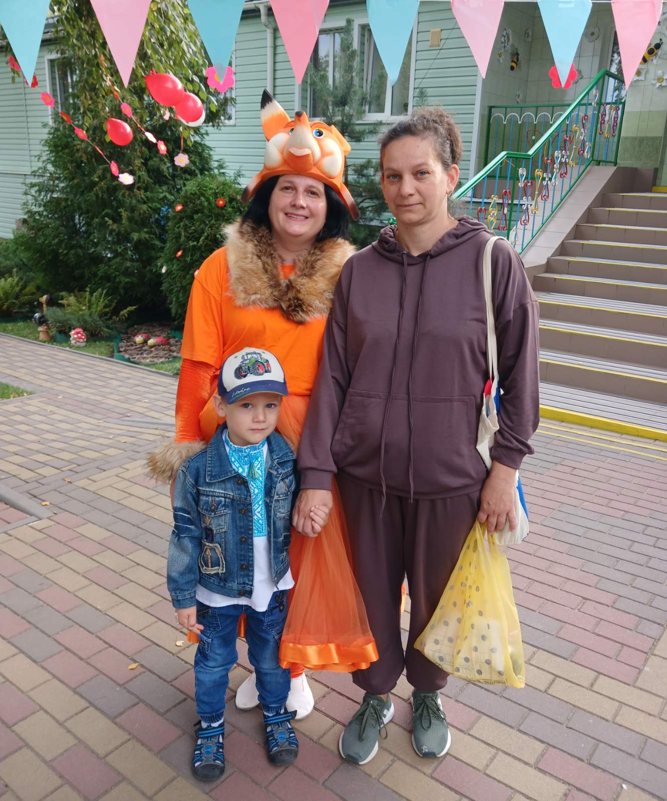 Фото без опису