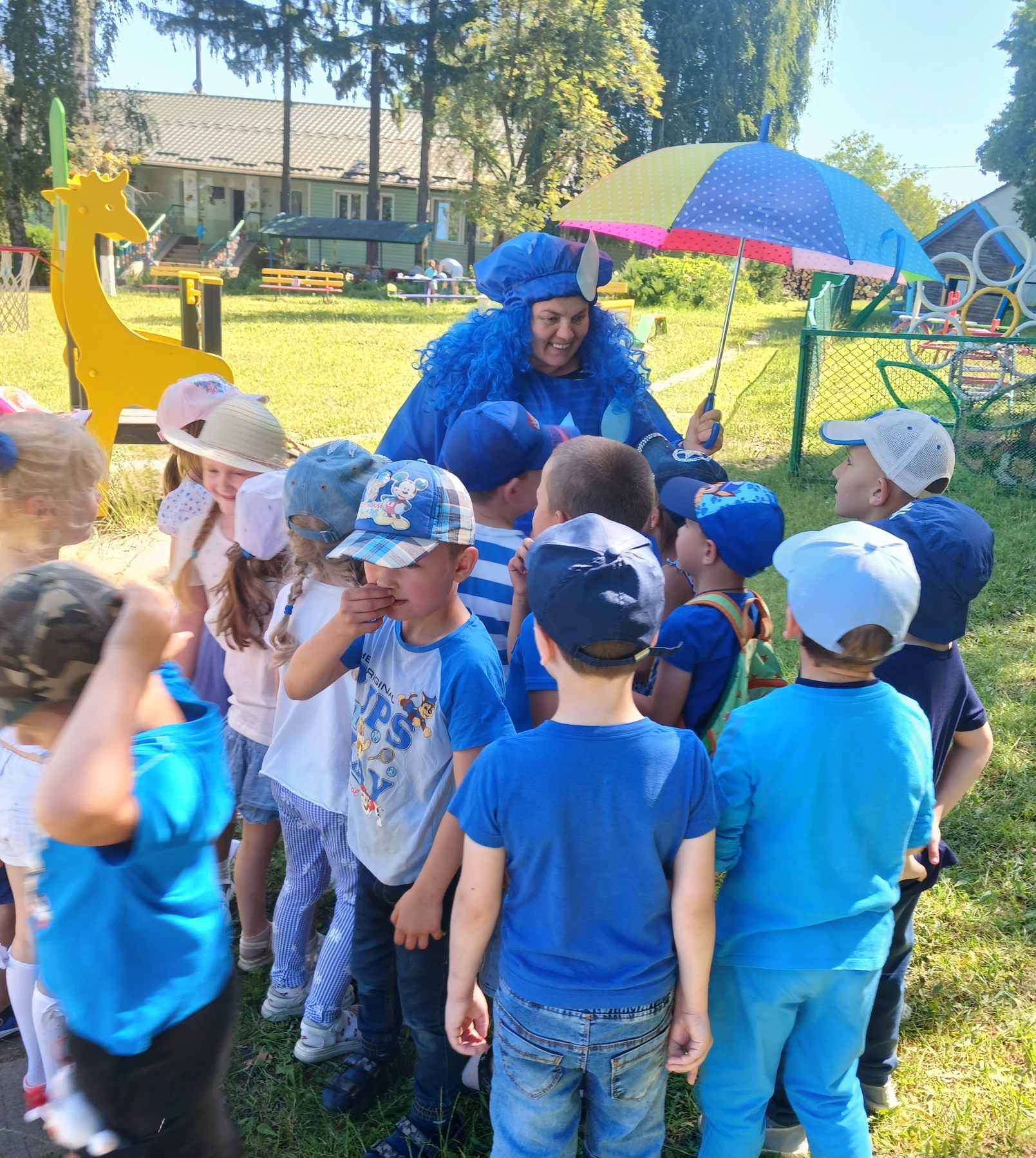 Фото без опису