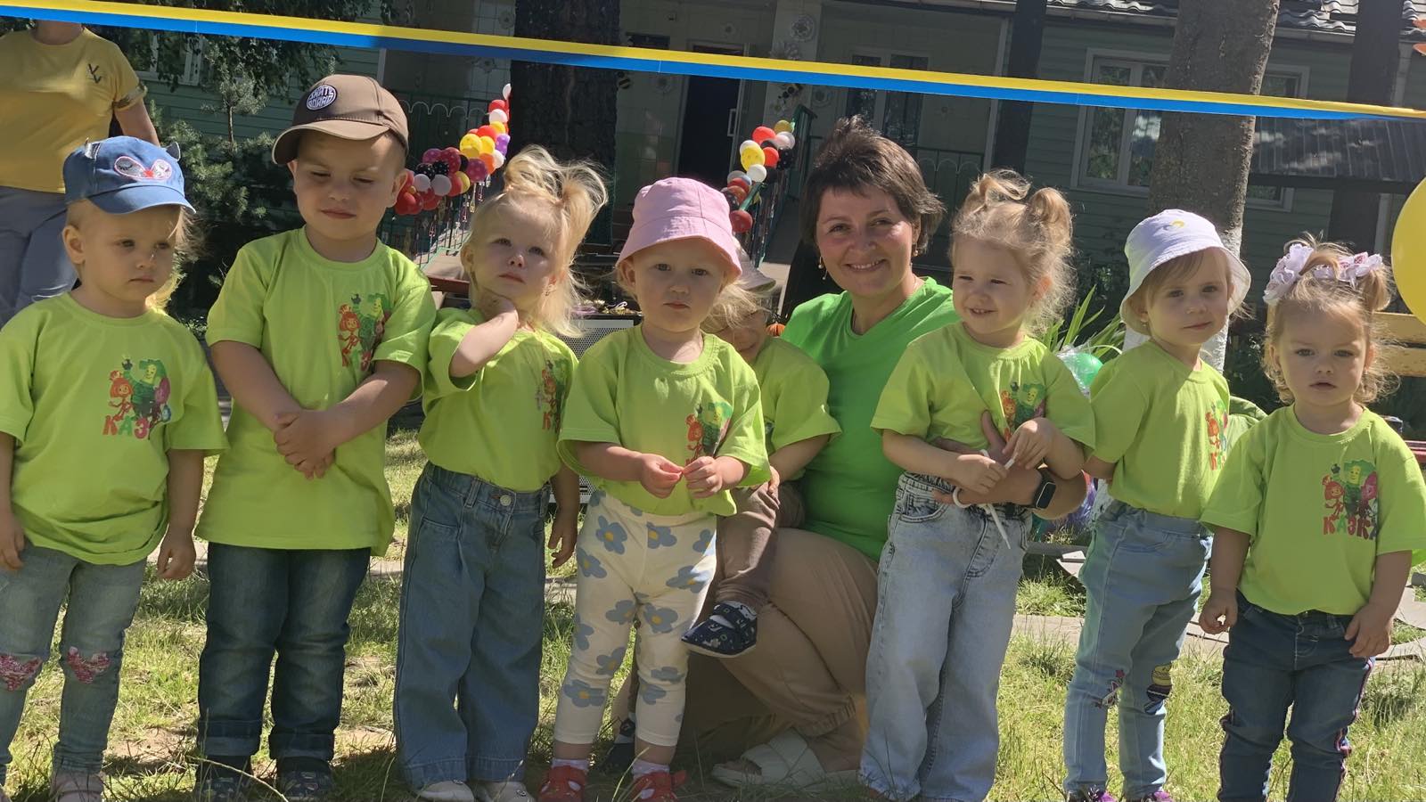 Фото без опису