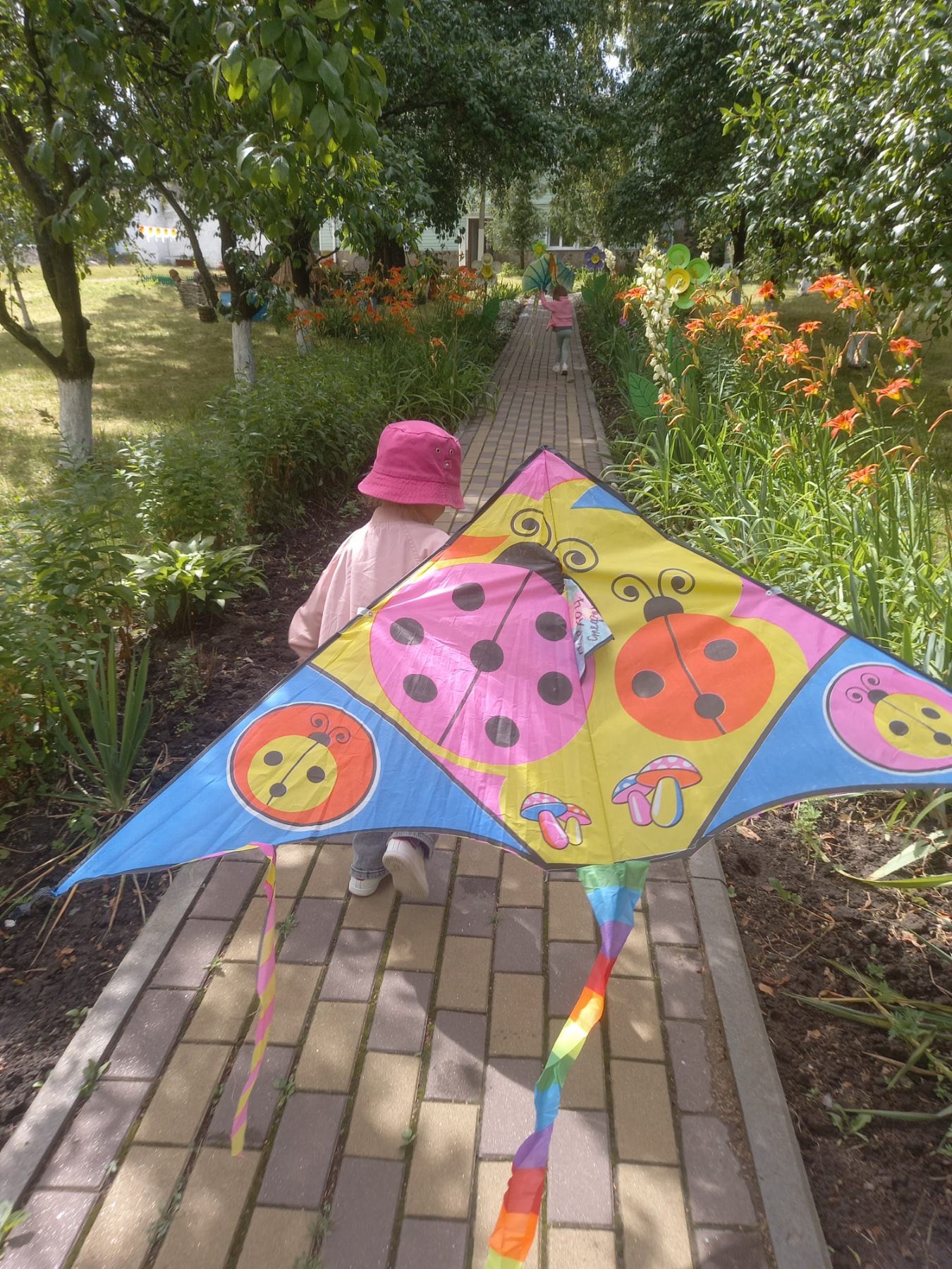 Фото без опису