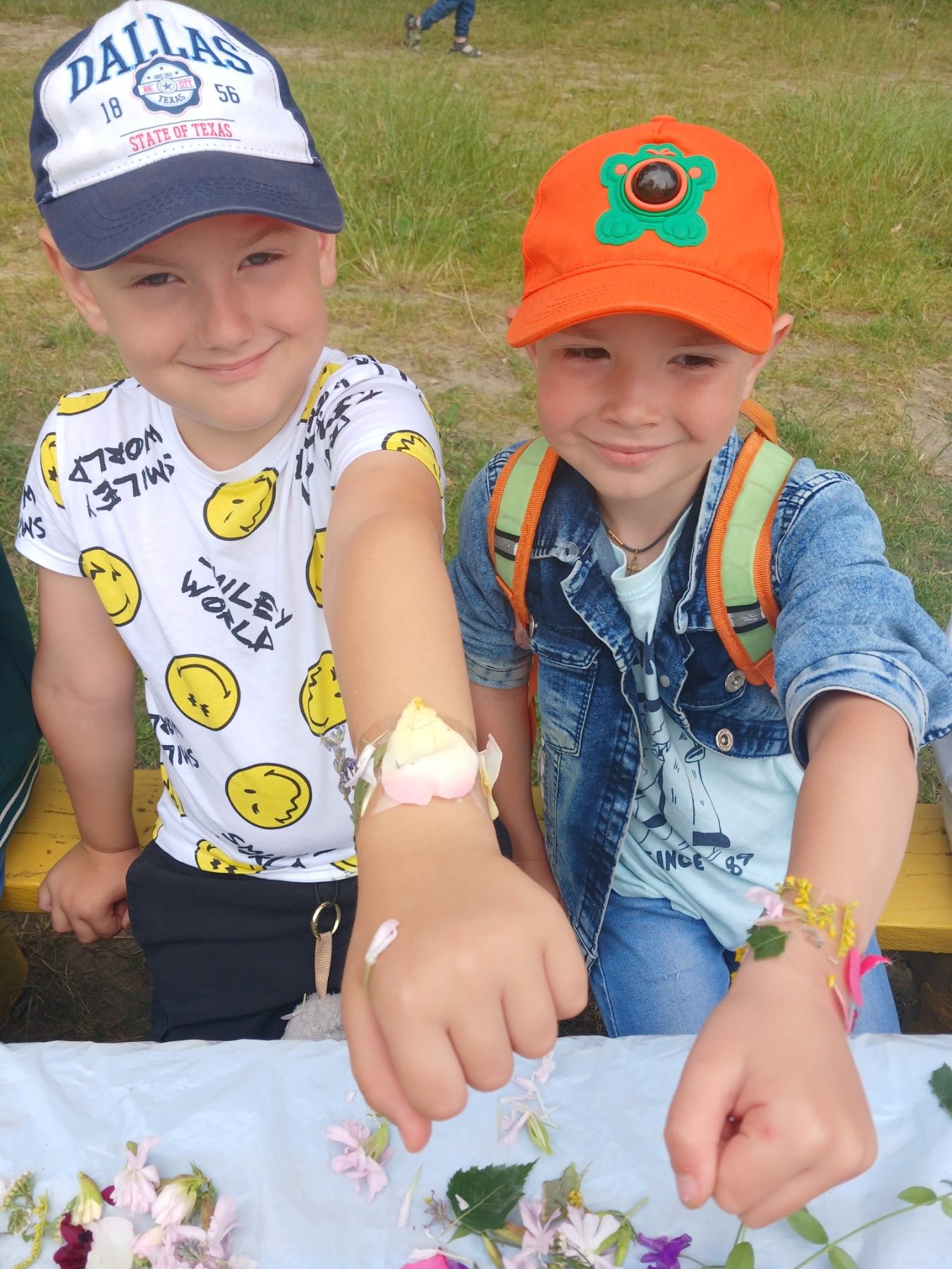 Фото без опису