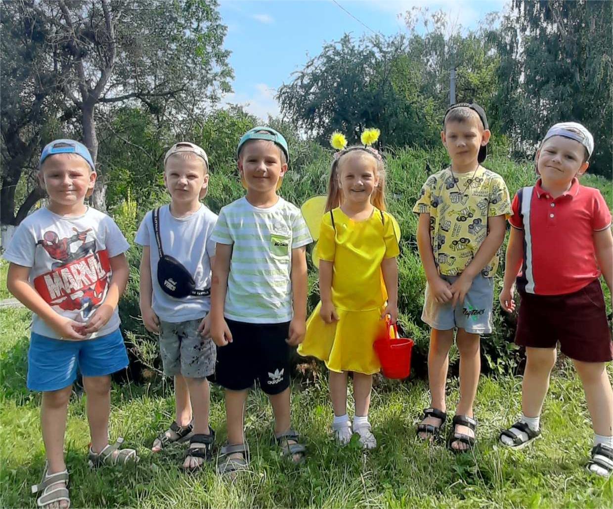 Фото без опису