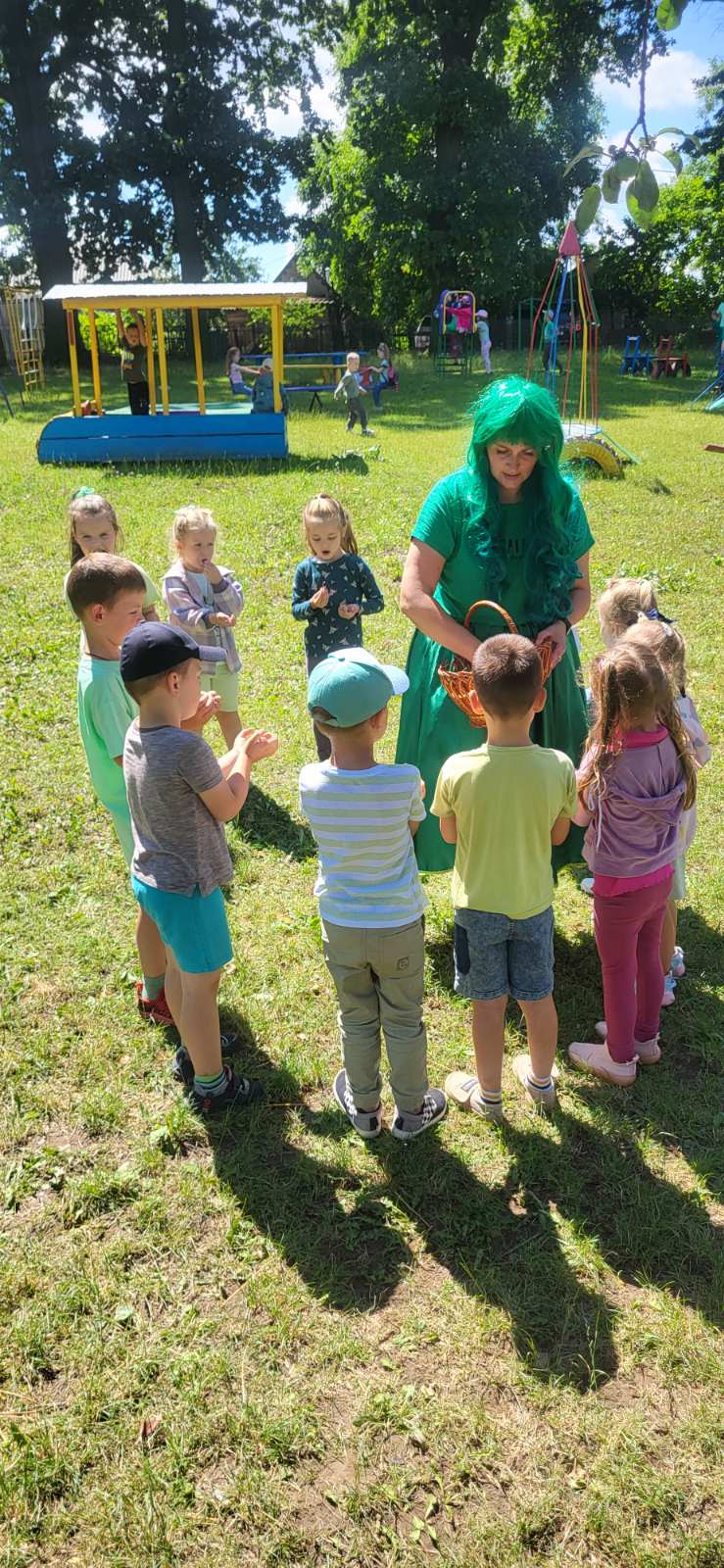 Фото без опису