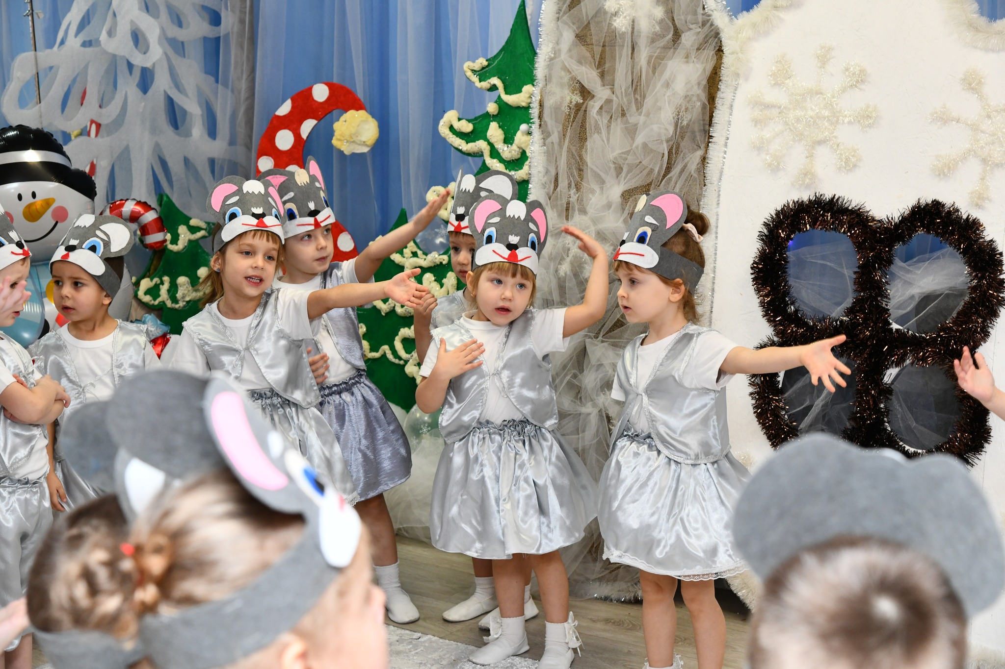 Фото без опису