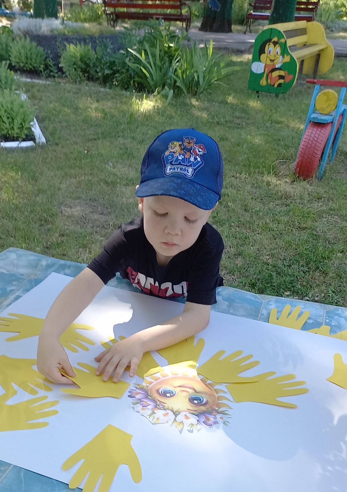 Фото без опису