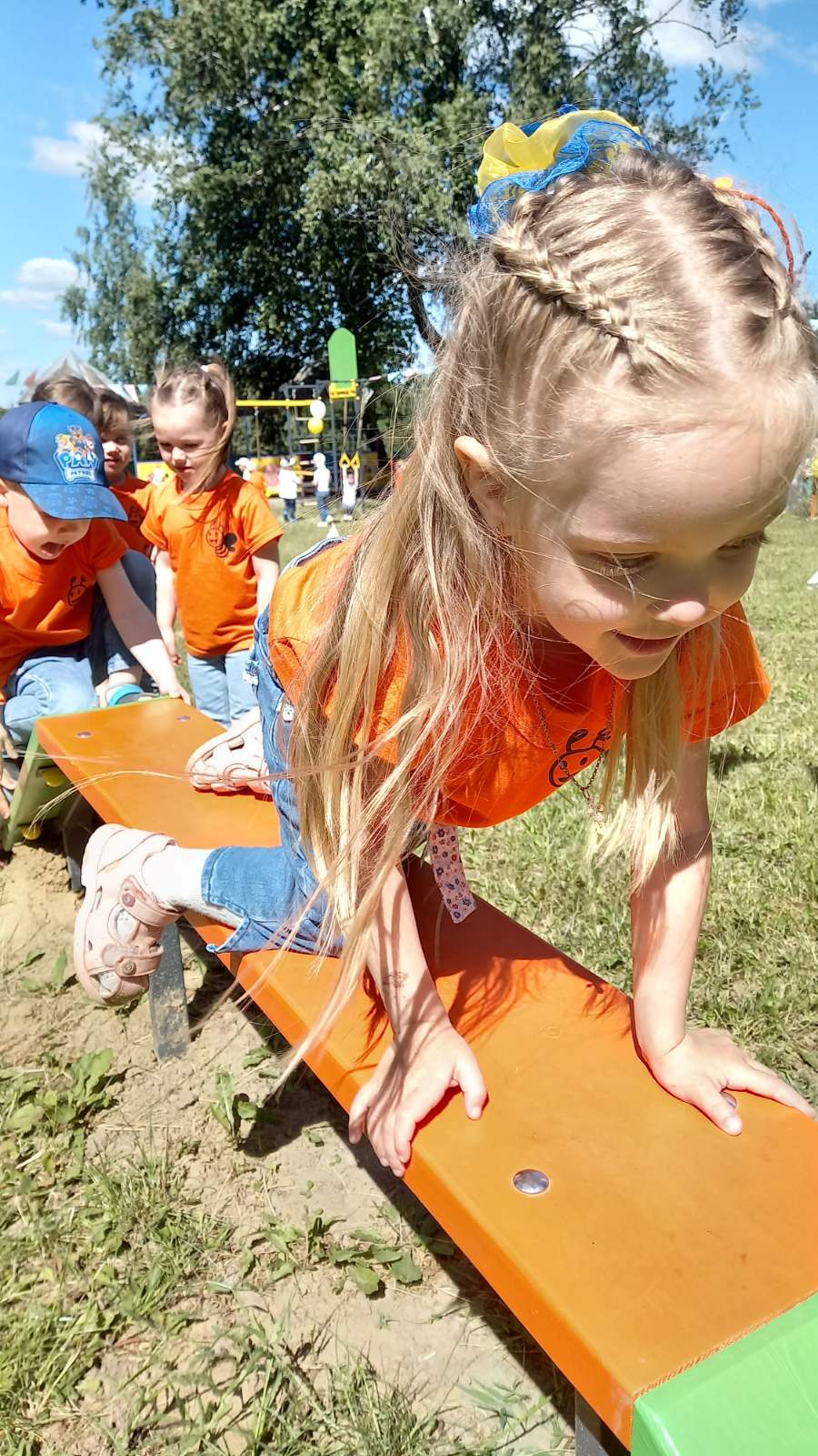 Фото без опису