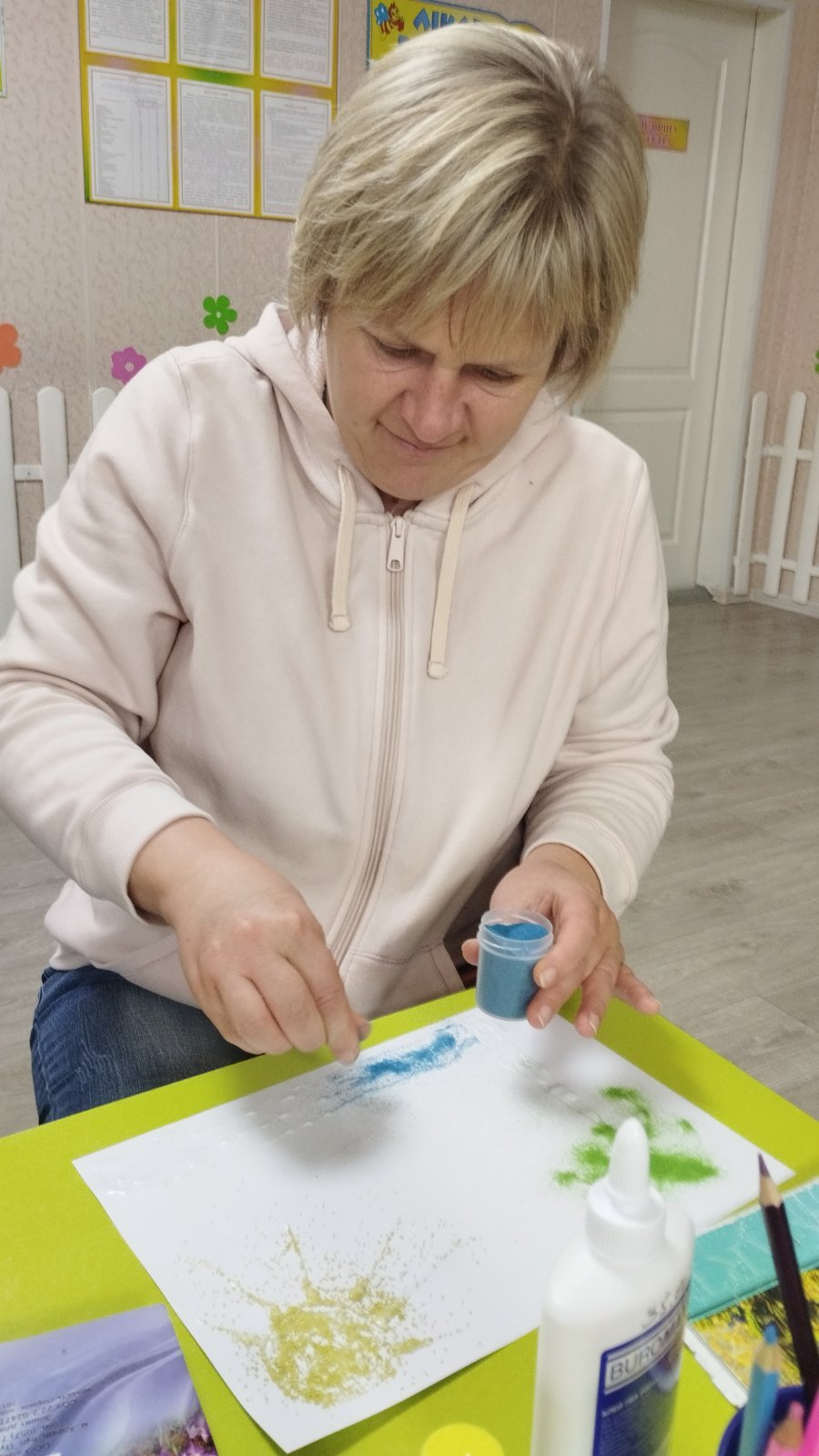 Фото без опису